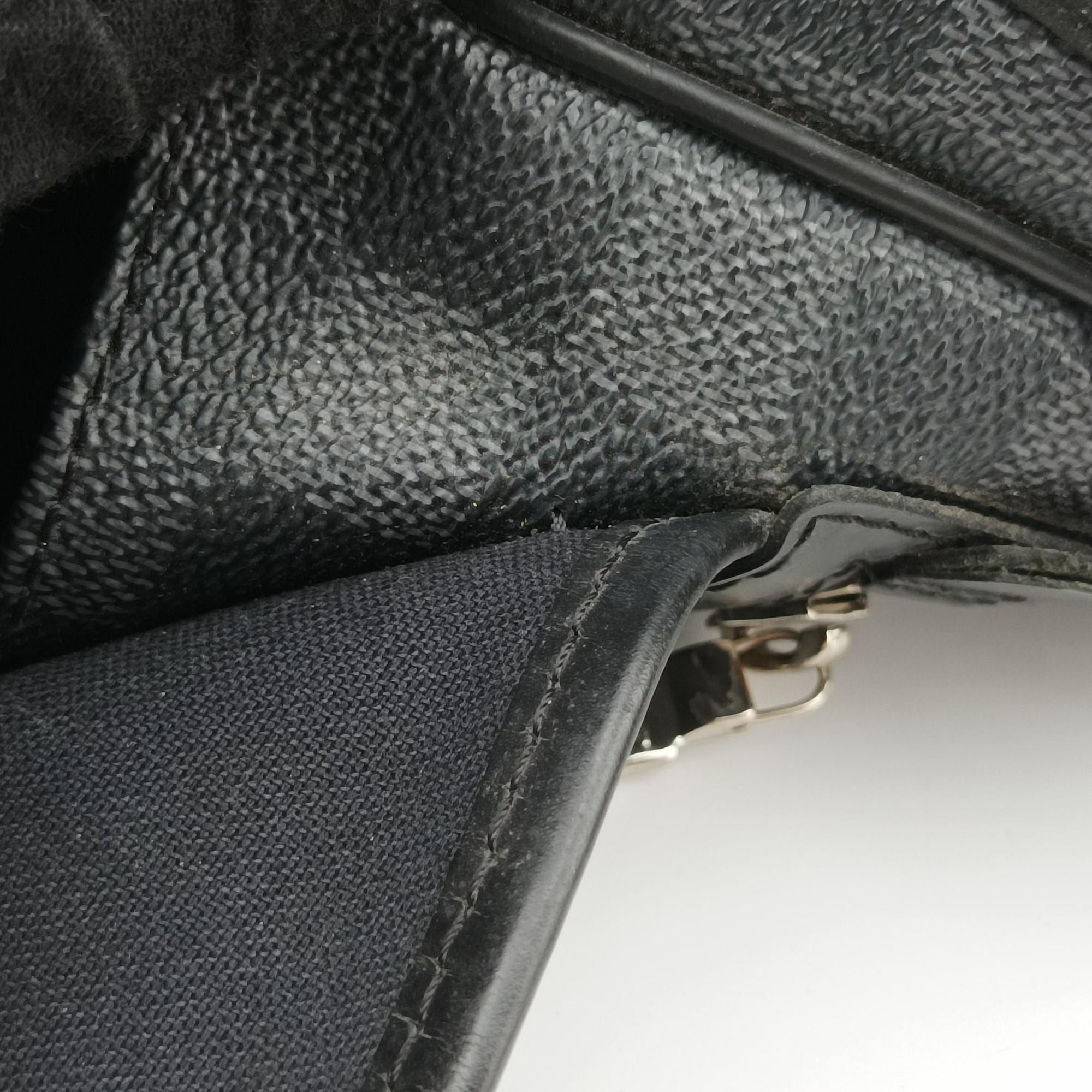 Pre-owned Louis Vuitton DANIEL MM Noir Damier GRAPHITE N58029 shoulderbag | stylenewstar