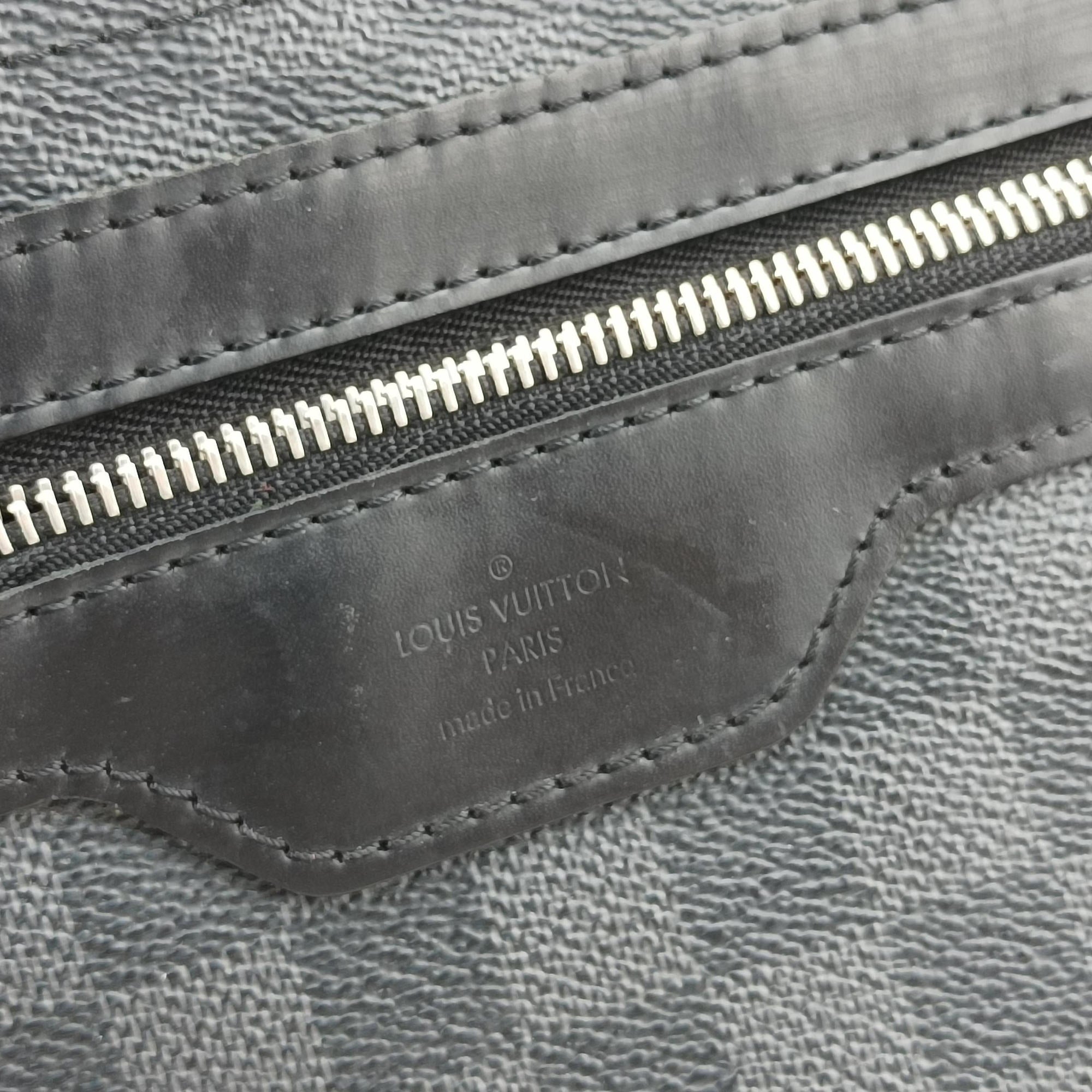 Pre-owned Louis Vuitton DANIEL MM Noir Damier GRAPHITE N58029 shoulderbag | stylenewstar