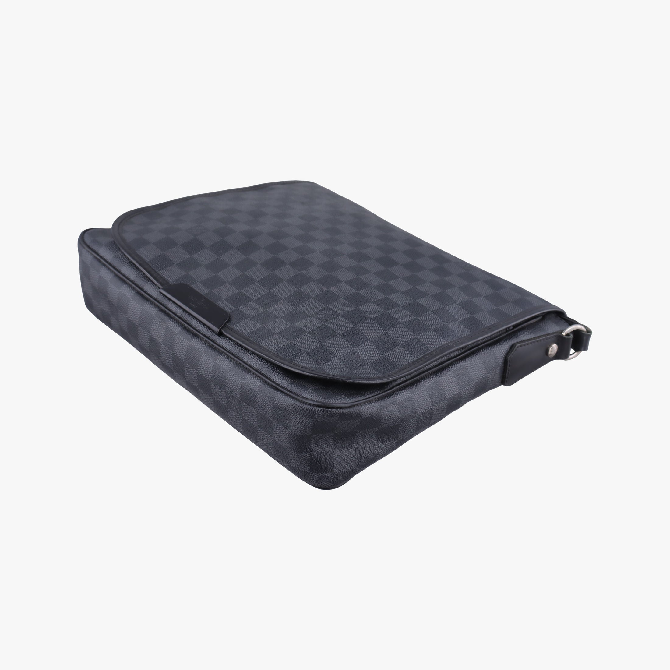Pre-owned Louis Vuitton DANIEL MM Noir Damier GRAPHITE N58029 shoulderbag | stylenewstar