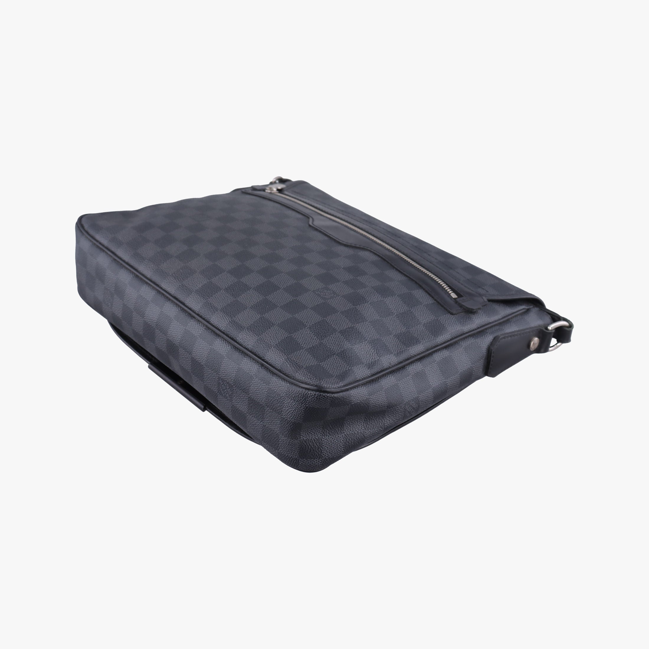Pre-owned Louis Vuitton DANIEL MM Noir Damier GRAPHITE N58029 shoulderbag | stylenewstar