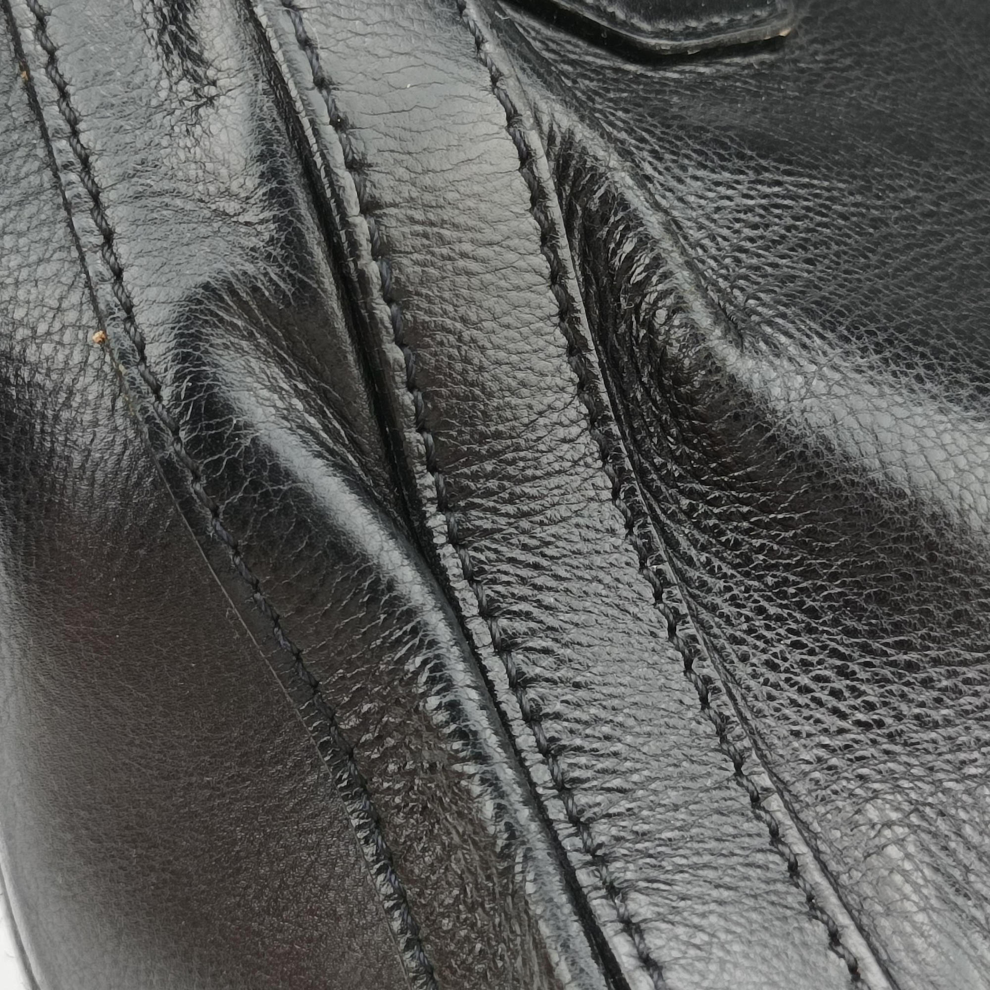 Pre-owned Givenchy Antigona Black Leather  shoulderbag | stylenewstar