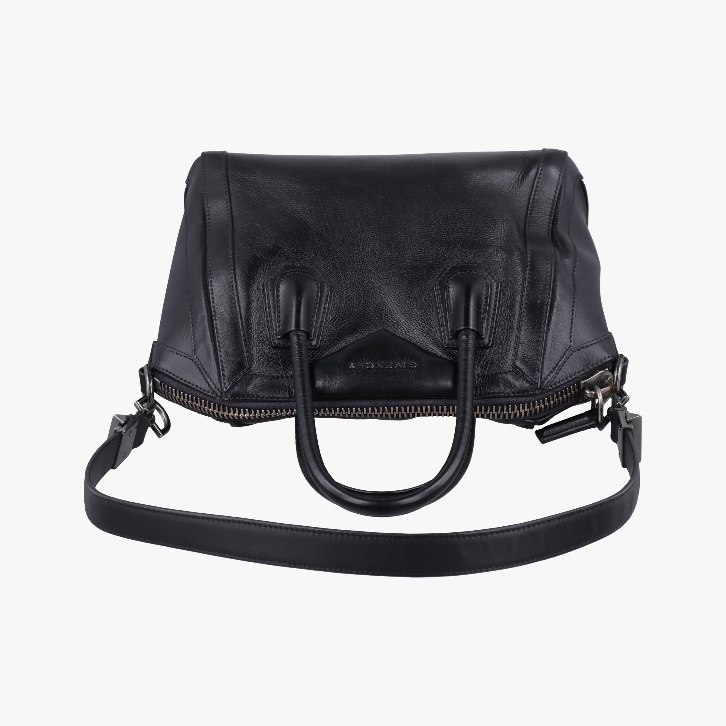 Pre-owned Givenchy Antigona Black Leather  shoulderbag | stylenewstar