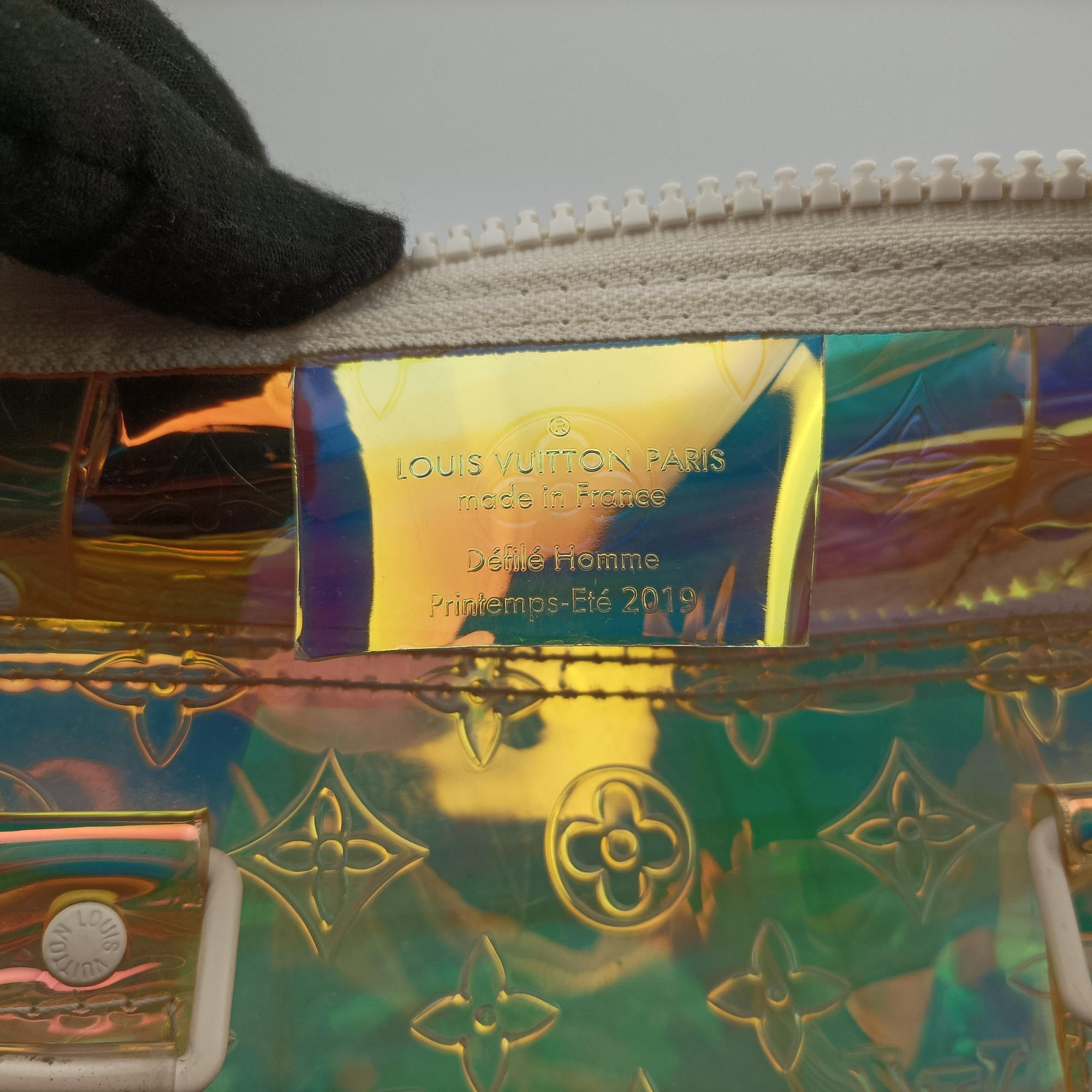 Secondhand Louis Vuitton Keepall Bandouliere 50 aurora Monogram Prism M53271 shoulderbag | stylenewstar