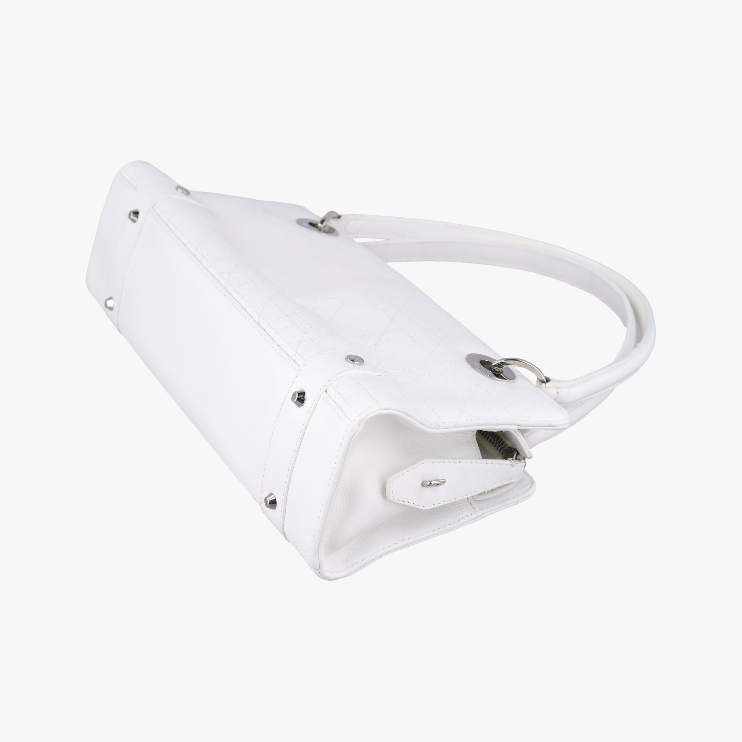 Pre-owned Christian Dior Lady D-Joy White leather  shoulderbag | stylenewstar