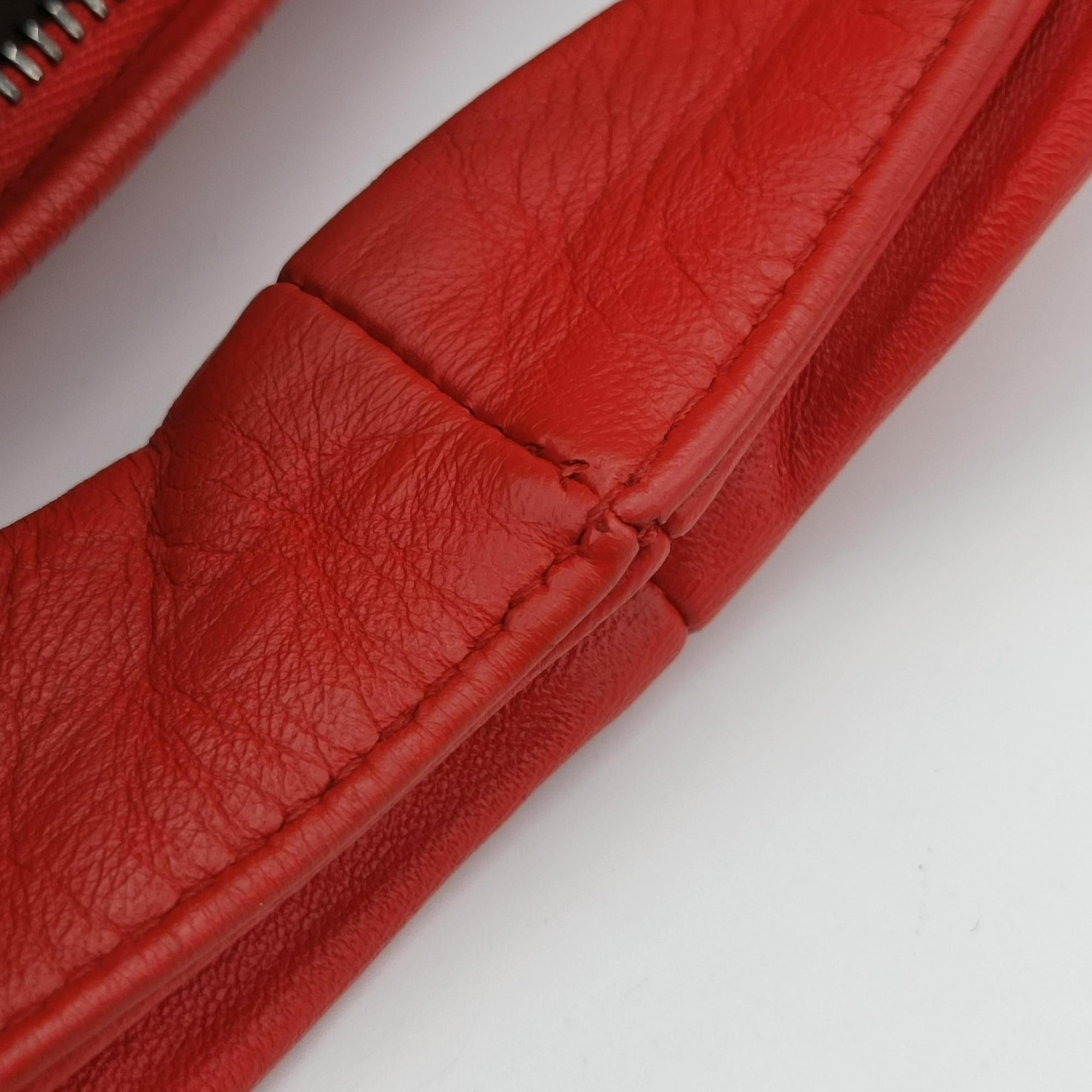 Pre-owned Bottega Veneta Intrecciato Red lambskin  shoulderbag | stylenewstar
