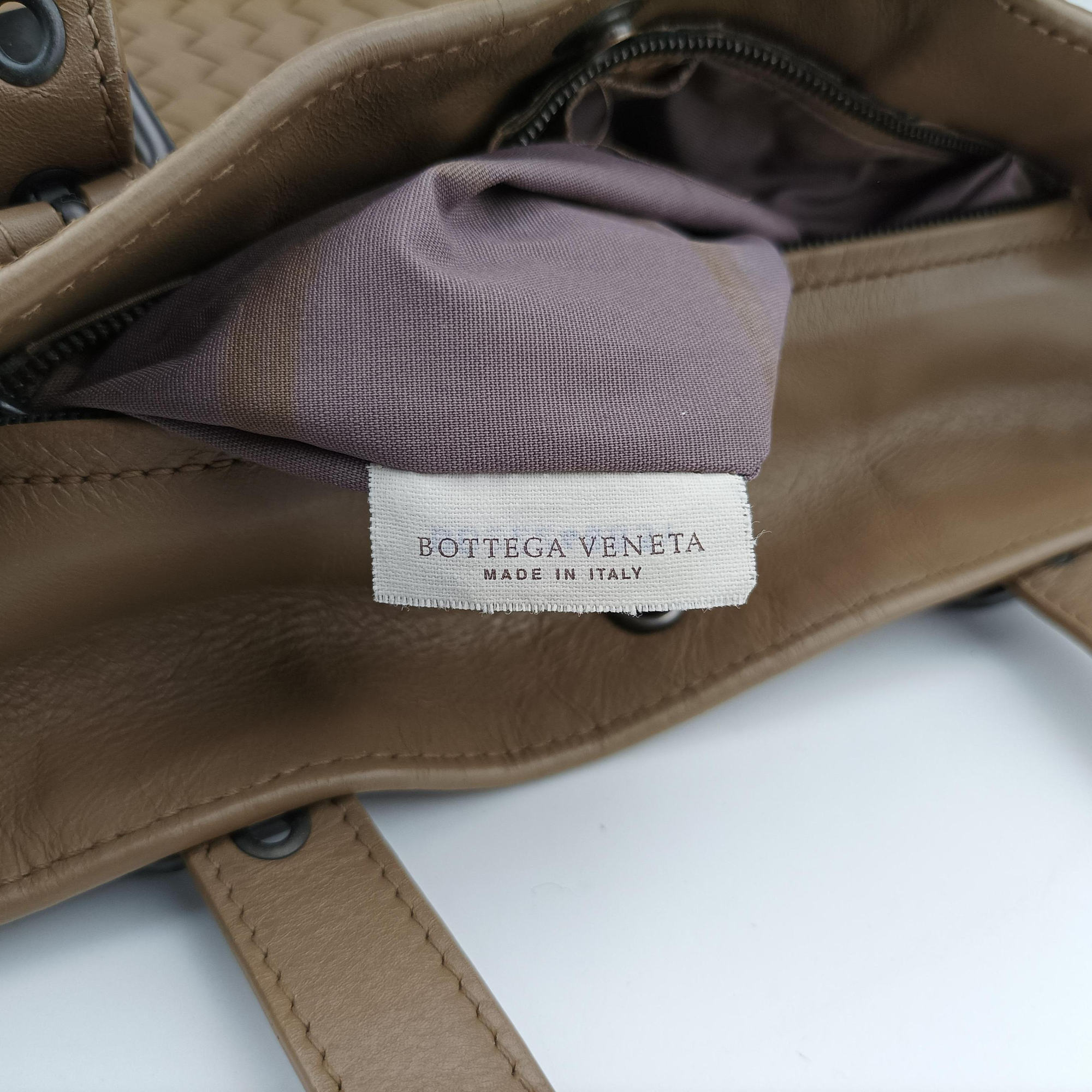 Secondhand Bottega Veneta Intrecciato Shopper Acatl Camel lambskin  handbag | stylenewstar