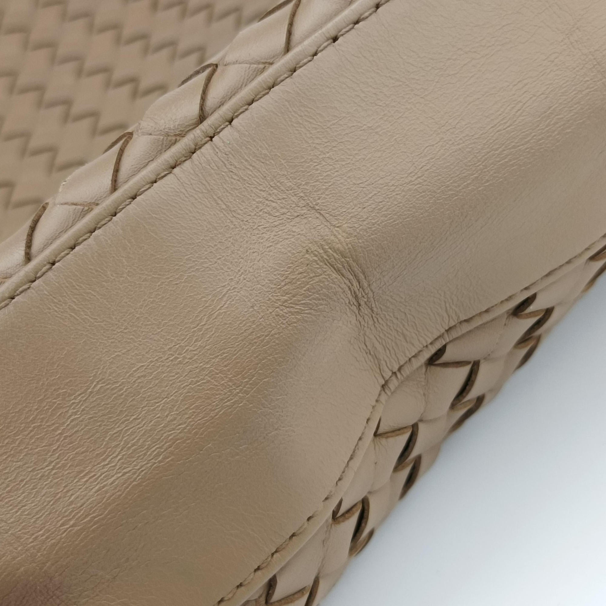 Secondhand Bottega Veneta Intrecciato Shopper Acatl Camel lambskin  handbag | stylenewstar