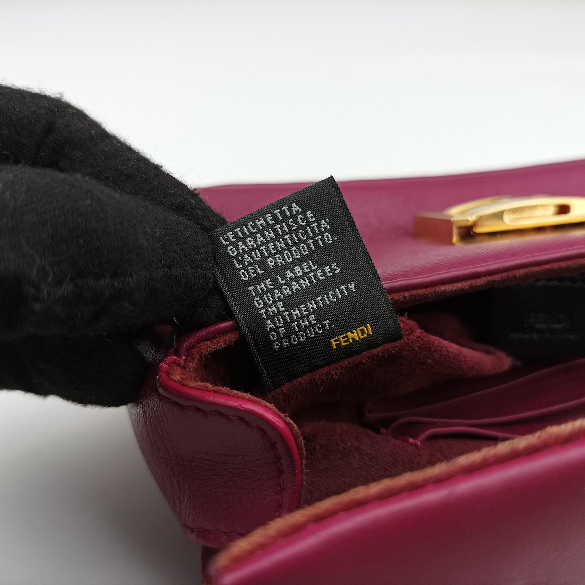 Pre-owned Fendi Mini Be Baguette Rose Leather 8M0315 shoulderbag | stylenewstar