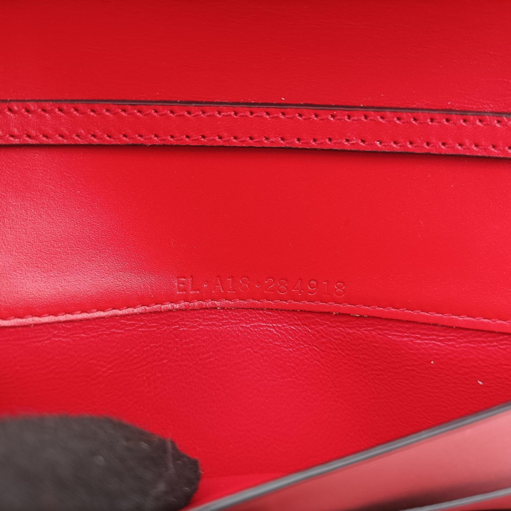 Secondhand Bvlgari SERPENTI FOREVER Red Leather  handbag | stylenewstar