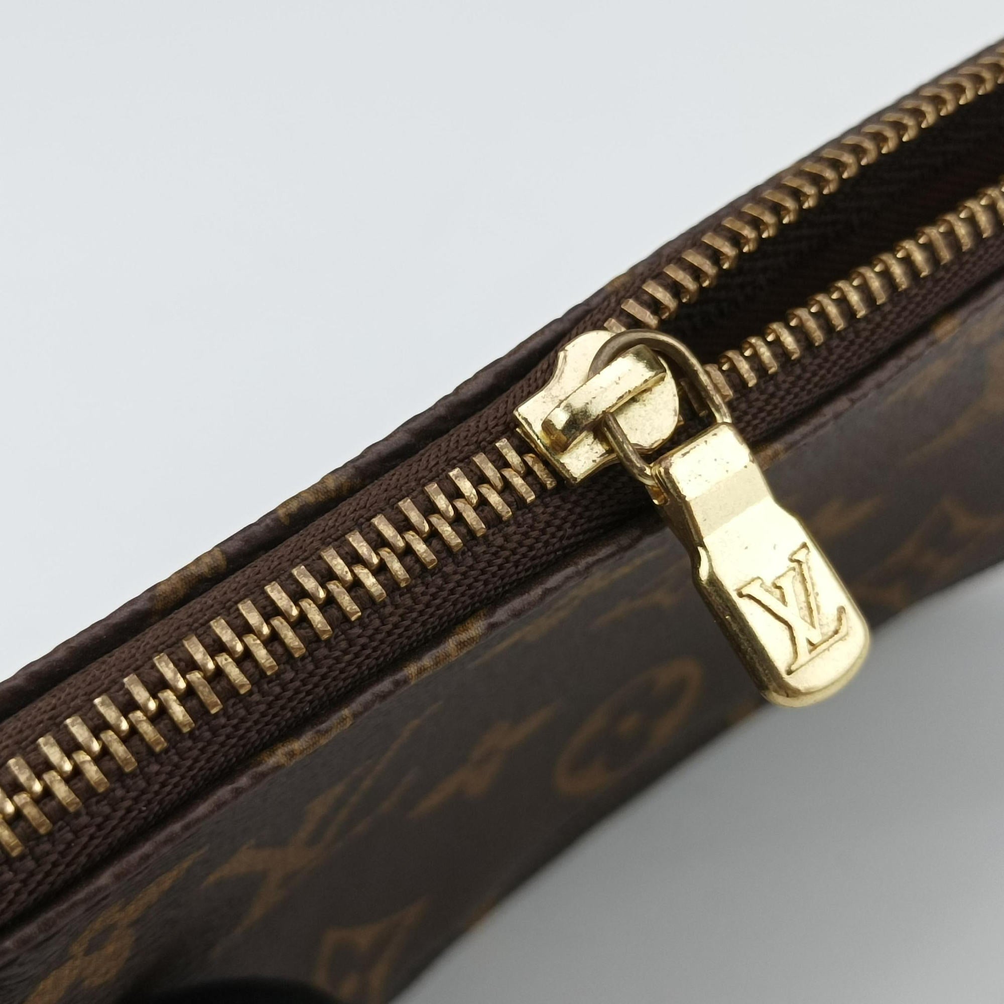 Pre-owned Louis Vuitton Mini Pochette Accessoires Atlantic Cruise brown×multi Monogram Canvas M62141 handbag | stylenewstar