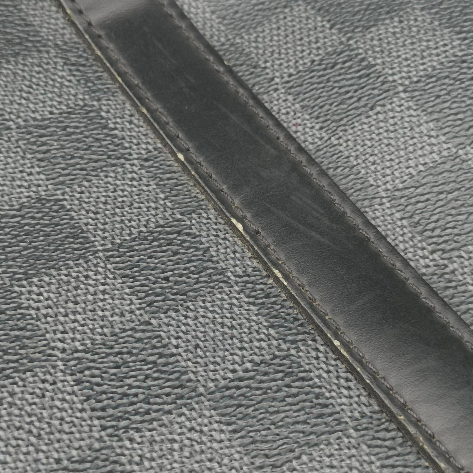 Pre-owned Louis Vuitton Porte Documents Voyage Noir Damier Graphite N41125 handbag | stylenewstar