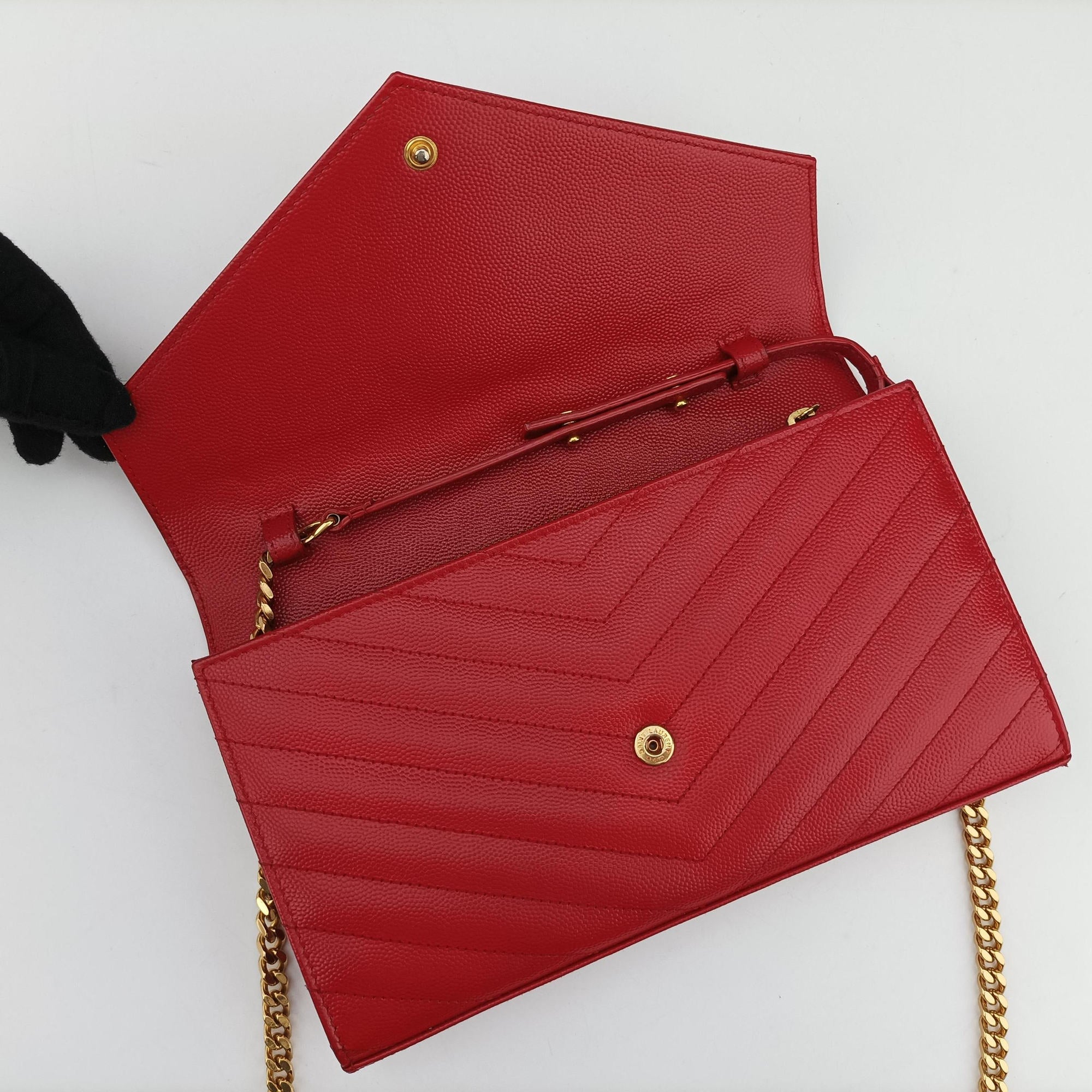 Secondhand Yves Saint Laurent Cassandre Red Caviar Leather 377828 shoulderbag | stylenewstar