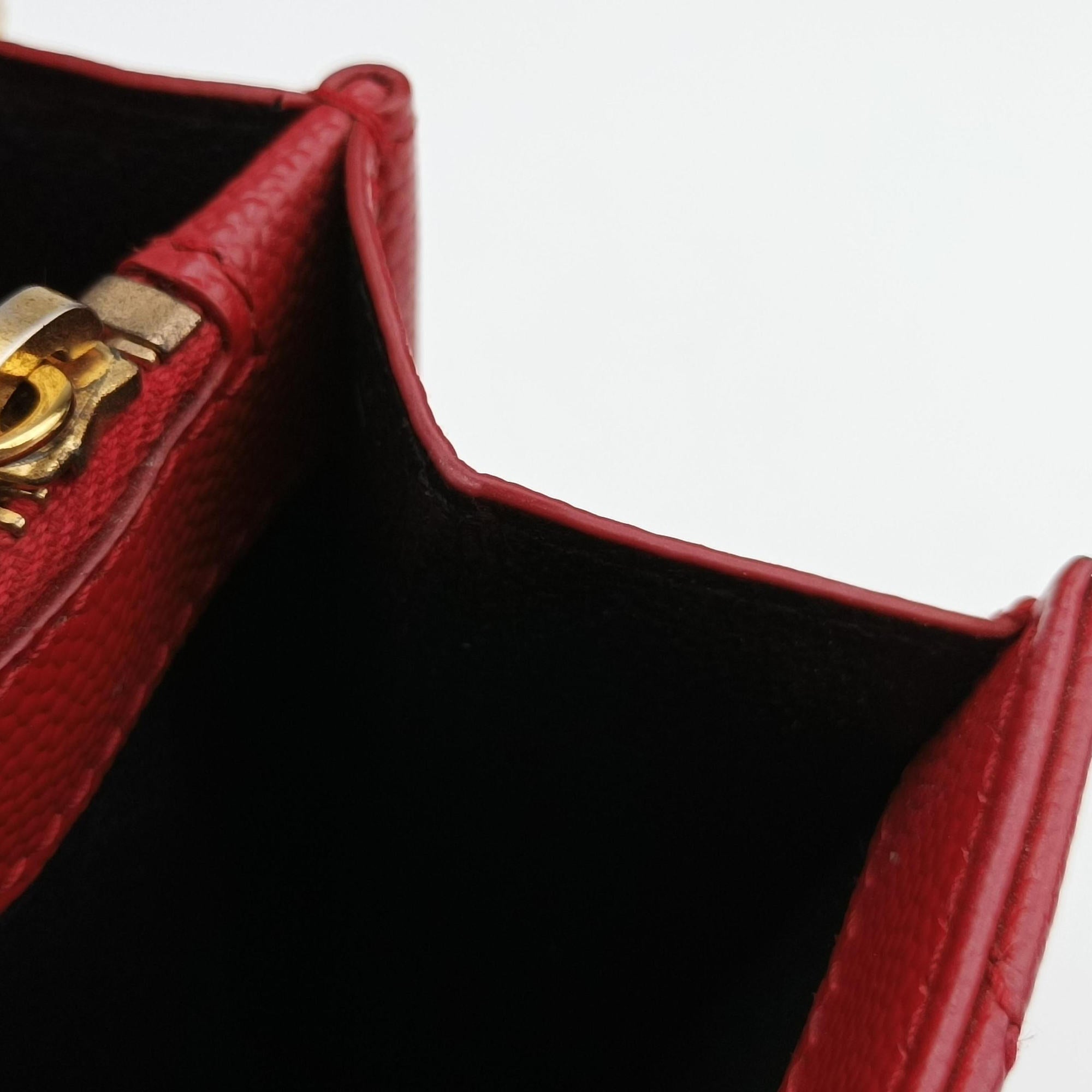 Secondhand Yves Saint Laurent Cassandre Red Caviar Leather 377828 shoulderbag | stylenewstar
