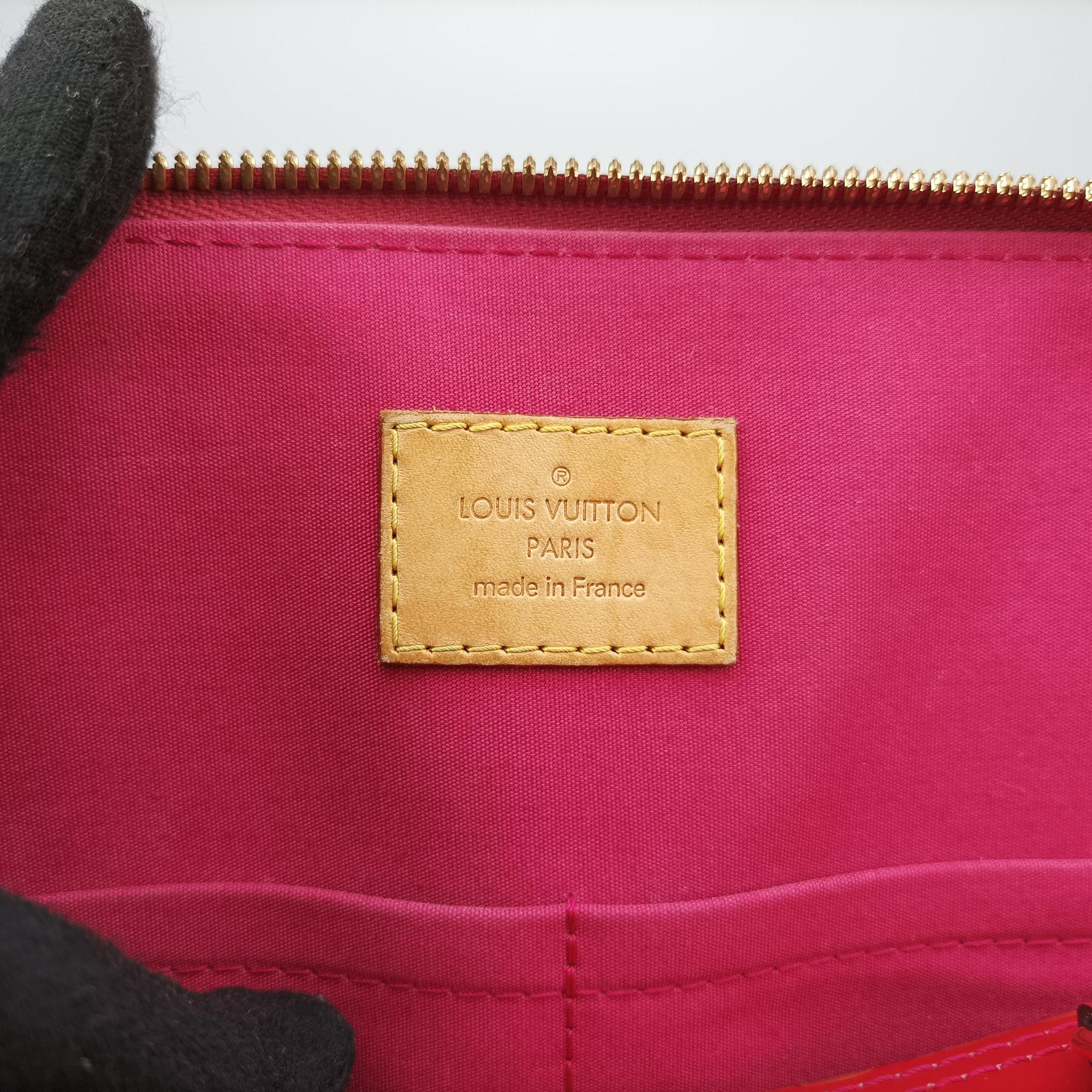 Pre-owned Louis Vuitton Alma PM pomme d'amour Vernis M90096 handbag | stylenewstar