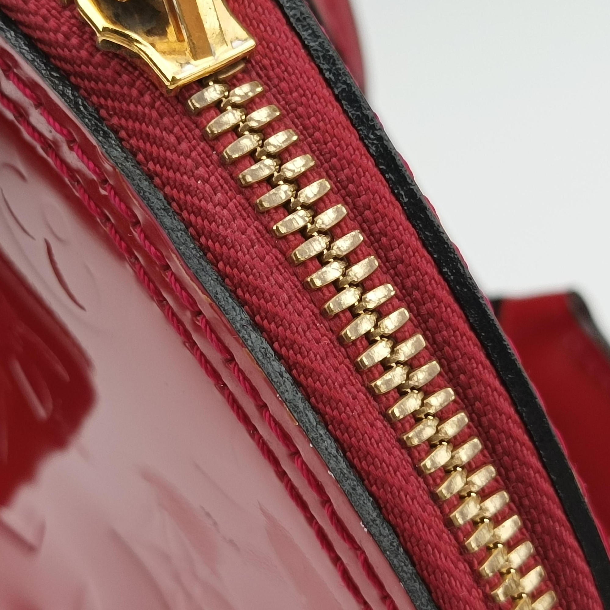 Pre-owned Louis Vuitton Alma PM pomme d'amour Vernis M90096 handbag | stylenewstar