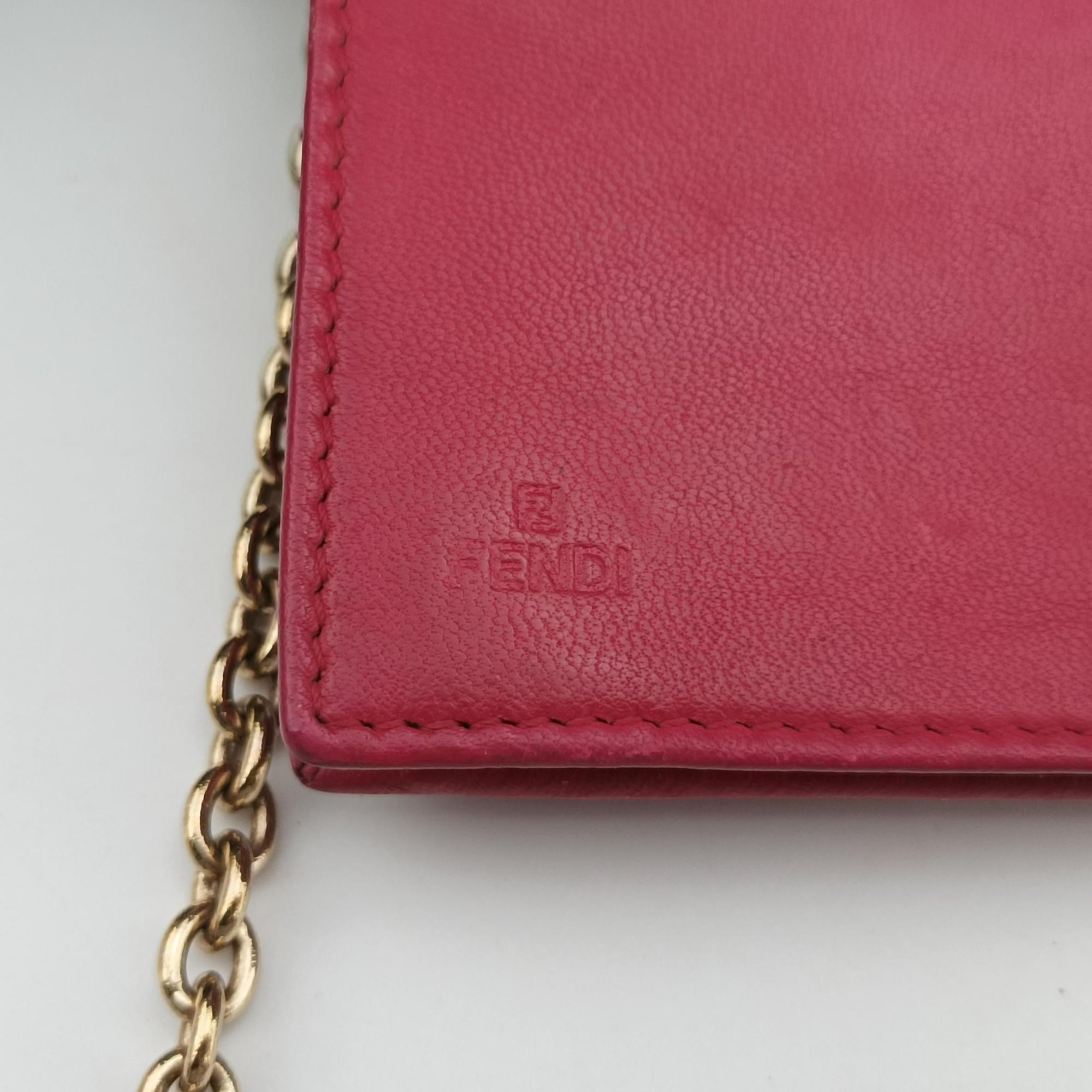 Pre-owned Fendi Logo Embossed Rose Leather 8M0219 shoulderbag | stylenewstar