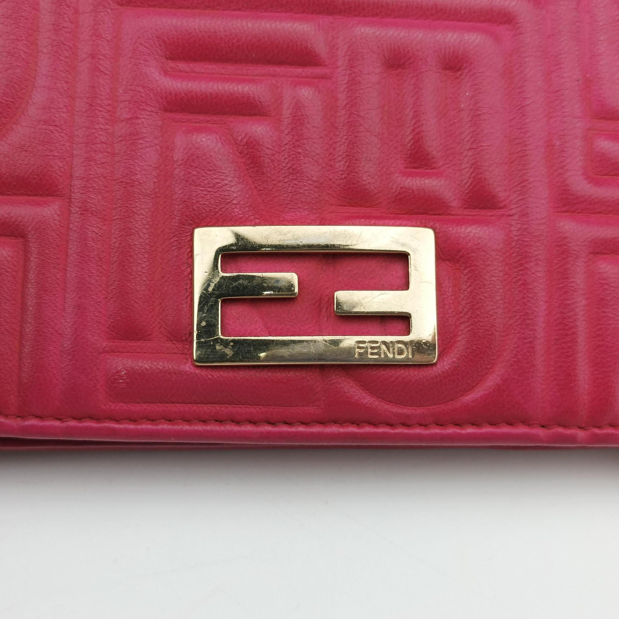 Pre-owned Fendi Logo Embossed Rose Leather 8M0219 shoulderbag | stylenewstar