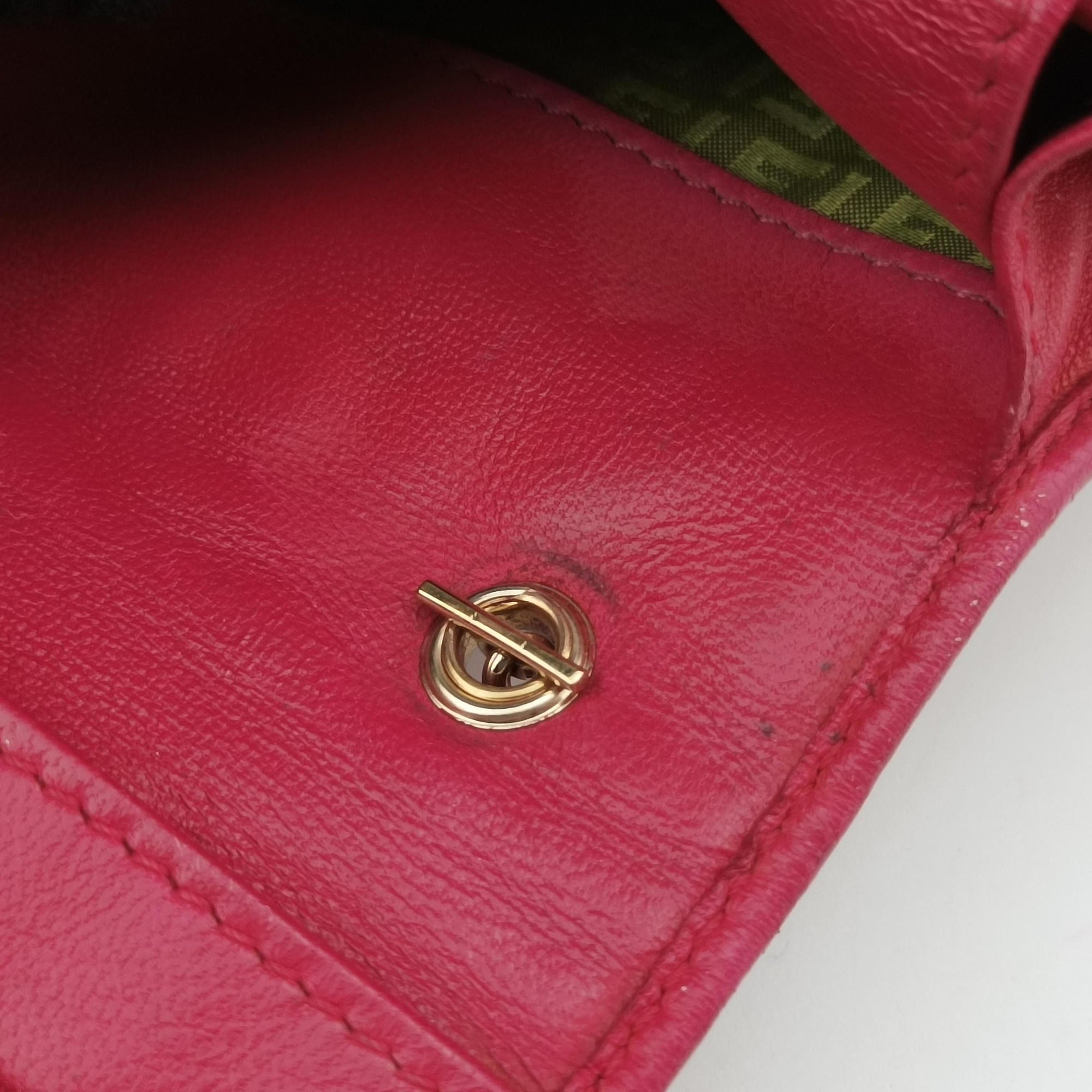 Pre-owned Fendi Logo Embossed Rose Leather 8M0219 shoulderbag | stylenewstar