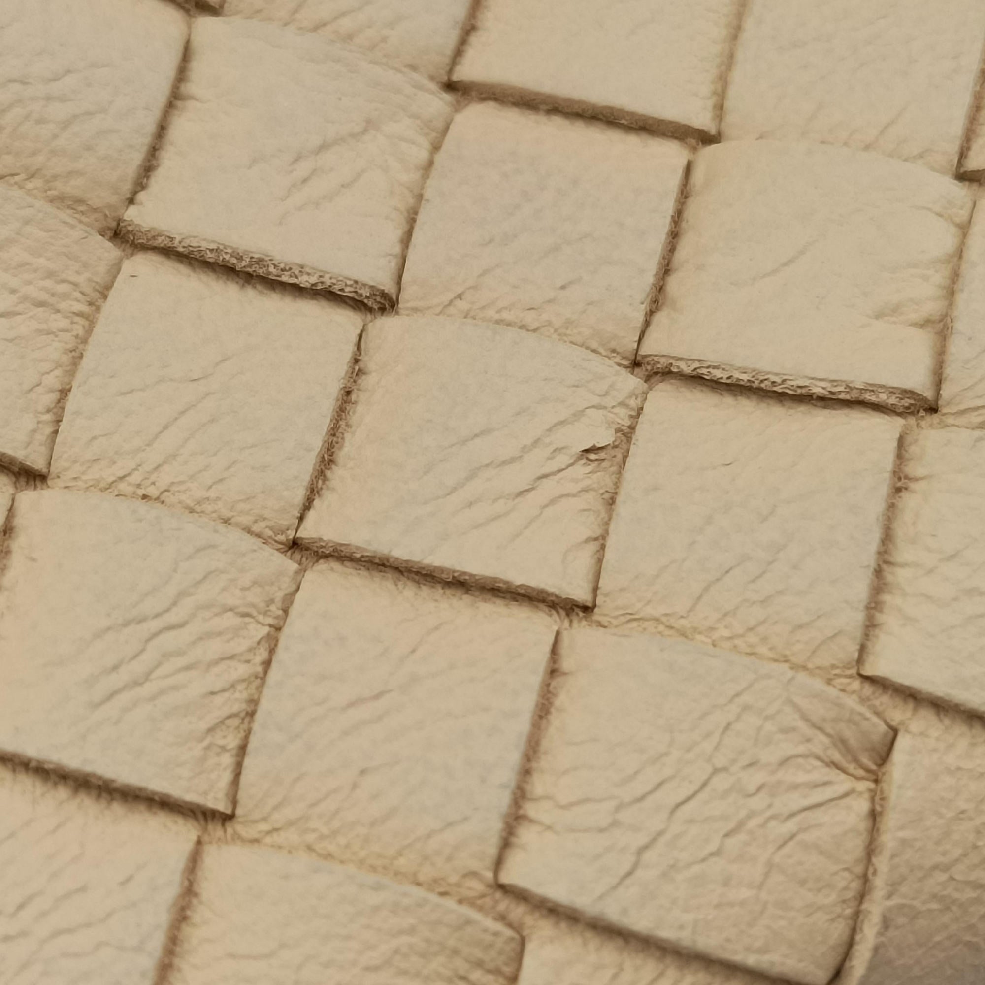 Pre-owned Bottega Veneta Intrecciato Beige lambskin  handbag | stylenewstar