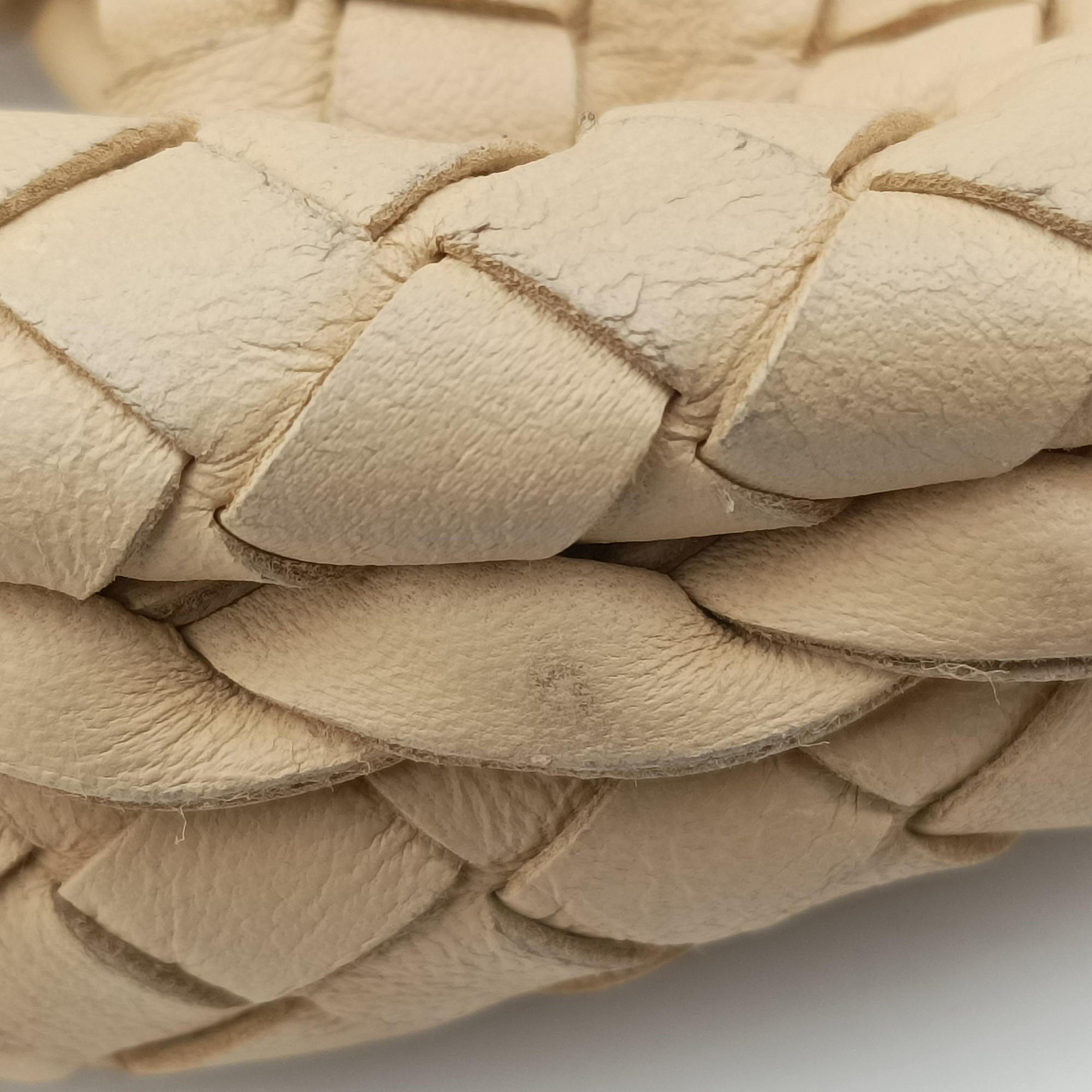 Pre-owned Bottega Veneta Intrecciato Beige lambskin  handbag | stylenewstar