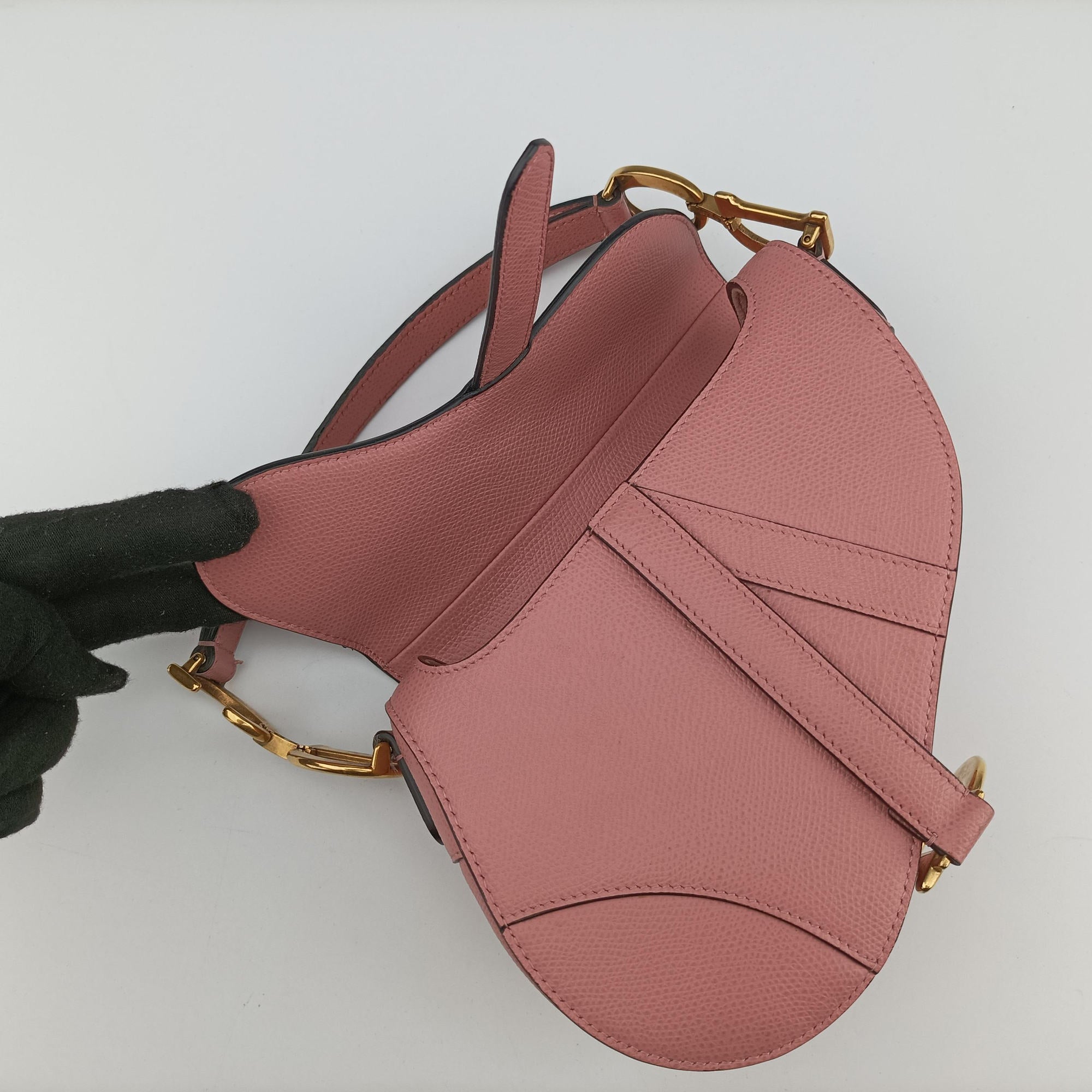 Pre-owned Christian Dior Saddle Pink Leather  handbag | stylenewstar
