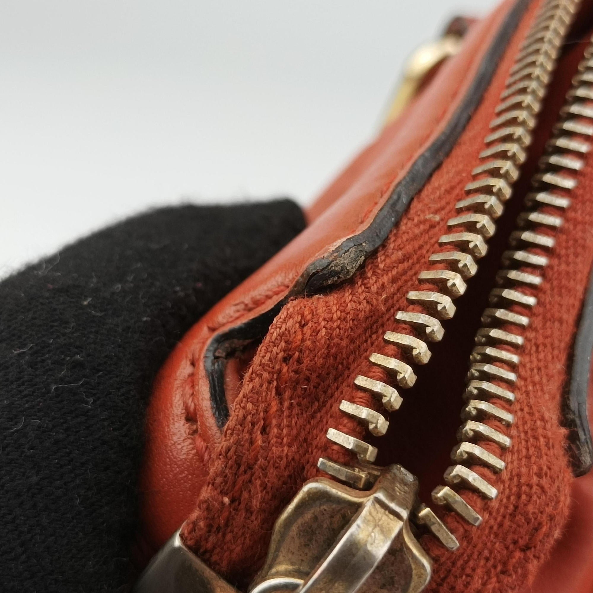 Secondhand Gucci Sukey Orange Leather 247902 handbag | stylenewstar