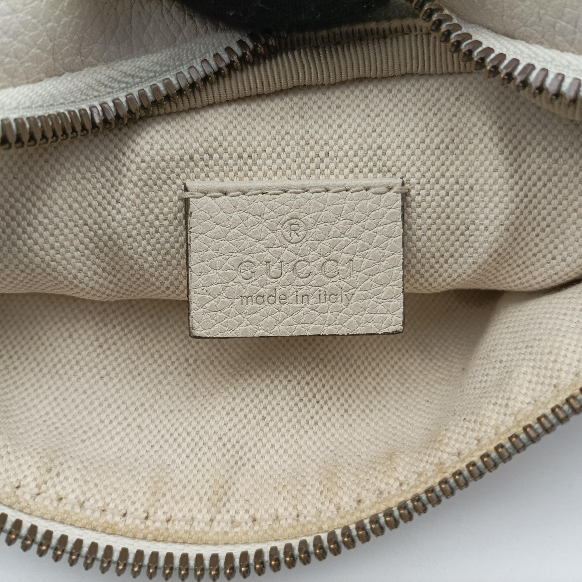 Pre-owned Gucci Print White Leather 527792 bum bag/waist bag | stylenewstar