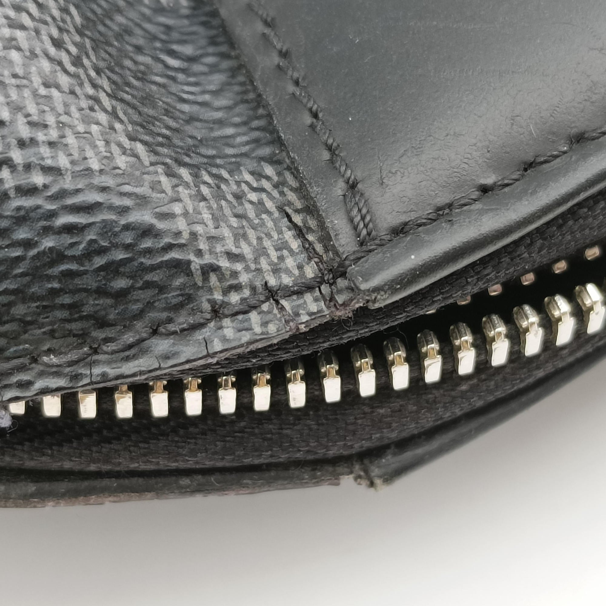 Pre-owned Louis Vuitton Porte-Documents Jour NM Noir Damier Graphite N48260 handbag | stylenewstar