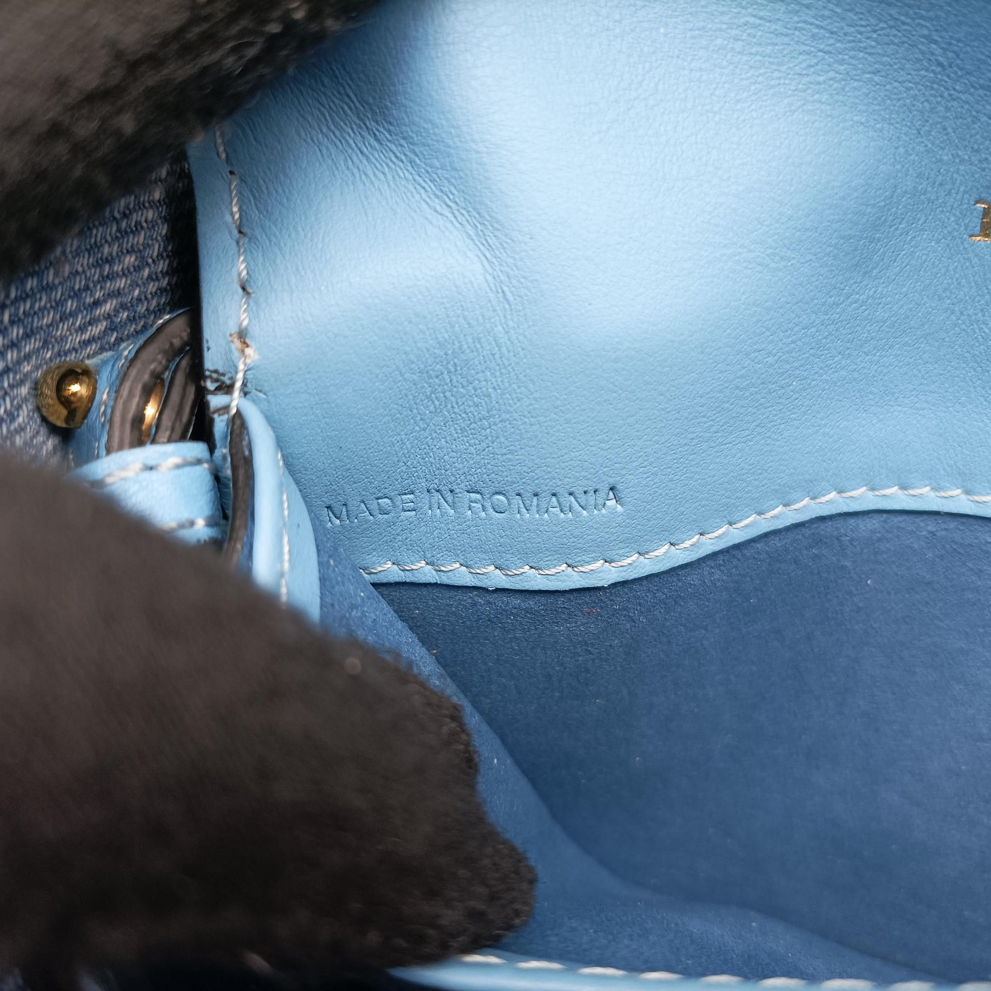 Secondhand Burberry House Check Buckle Blue × Multicolor Canvas × Leather  shoulderbag | stylenewstar