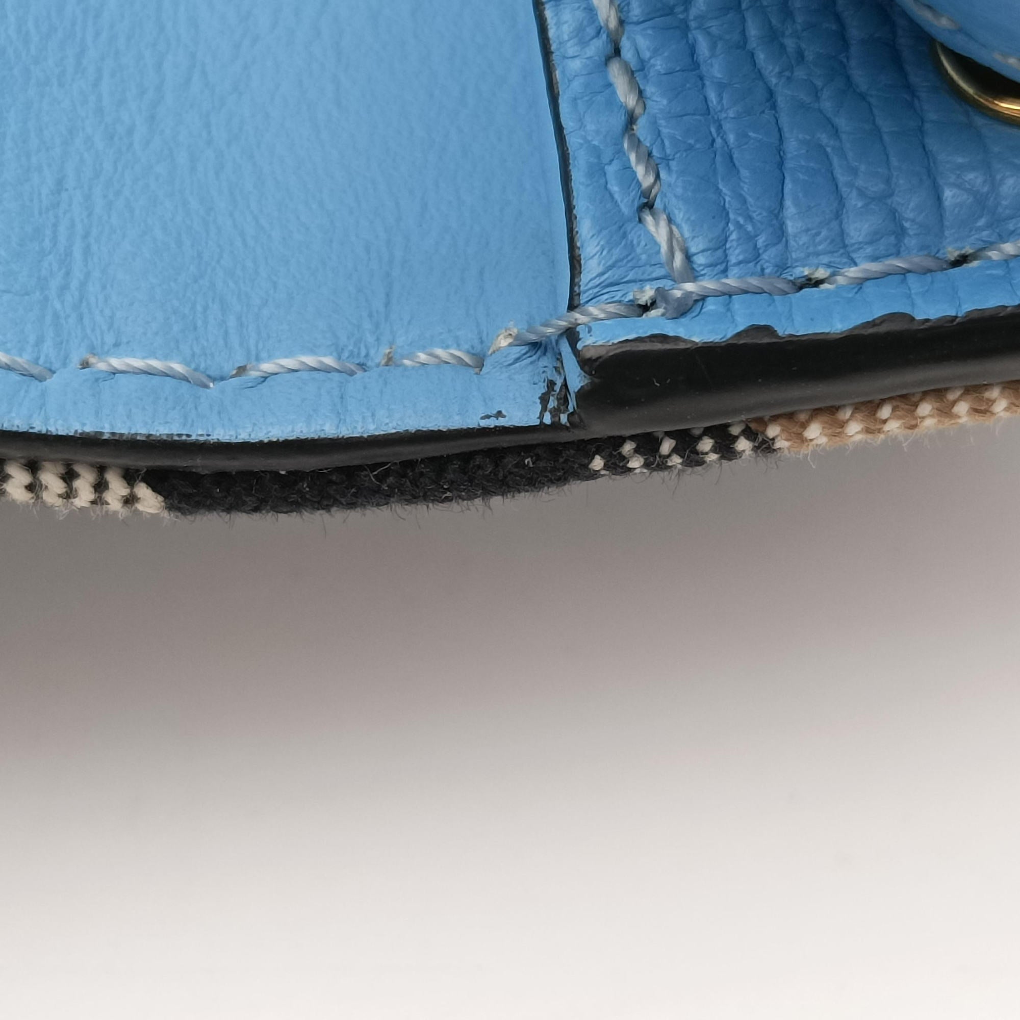 Secondhand Burberry House Check Buckle Blue × Multicolor Canvas × Leather  shoulderbag | stylenewstar