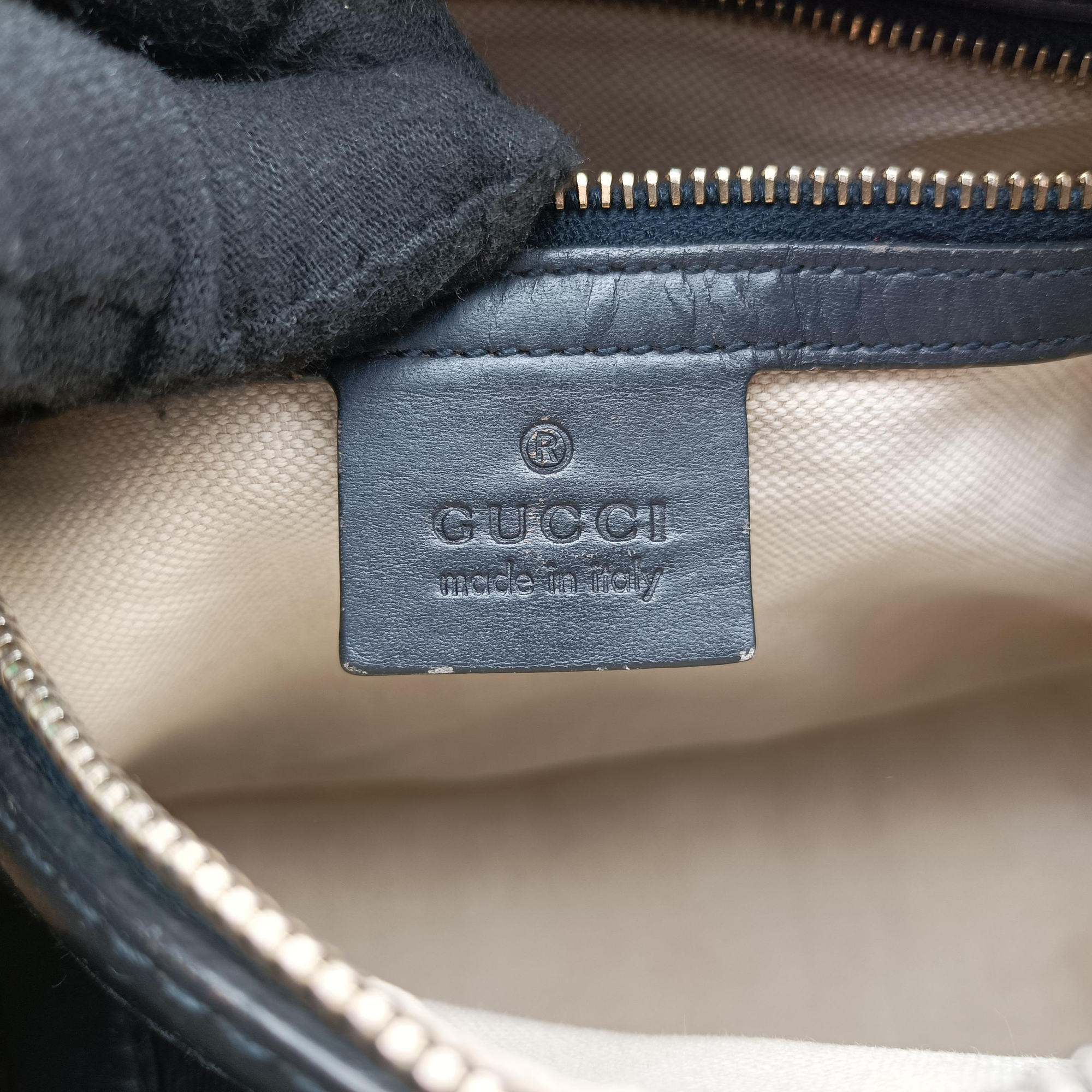 Pre-owned Gucci Sherry Line navy×red×beige canvas×leather 247205 shoulderbag | stylenewstar