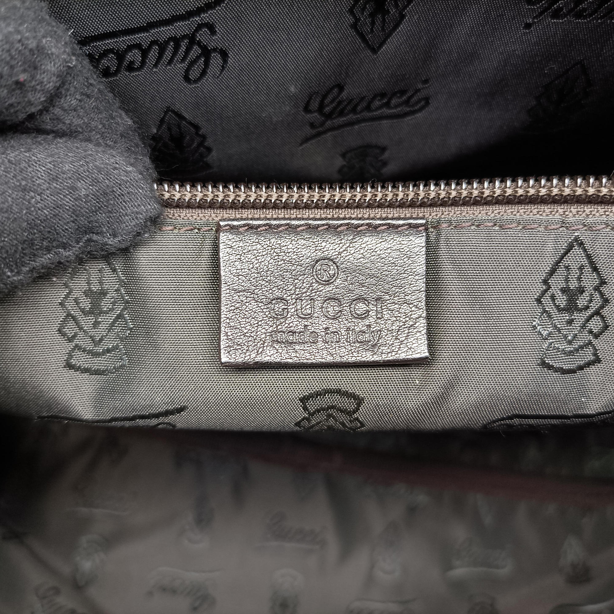 Pre-owned Gucci Guccissima  briefcase Black Leather 208463 handbag | stylenewstar