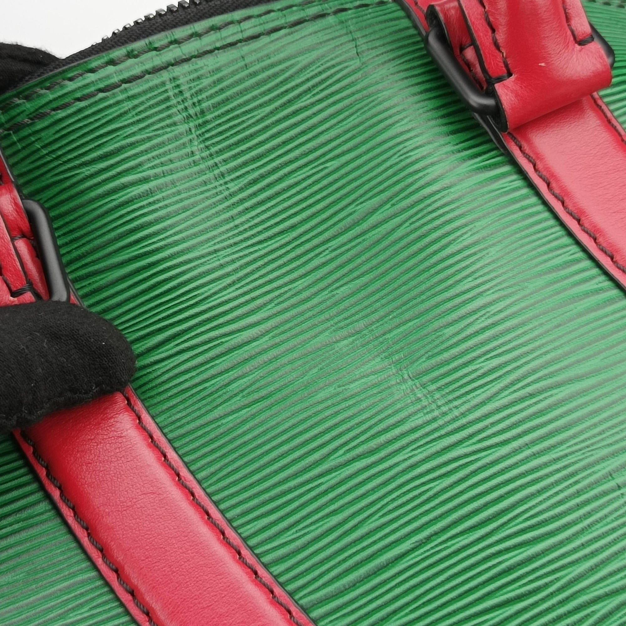 Vintage Louis Vuitton Keepall Bandouliere 50 Green × Red epi M55571 shoulderbag | stylenewstar