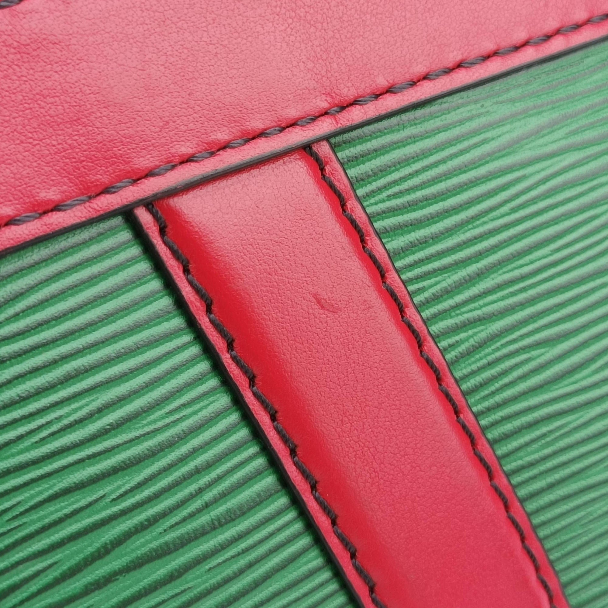 Vintage Louis Vuitton Keepall Bandouliere 50 Green × Red epi M55571 shoulderbag | stylenewstar