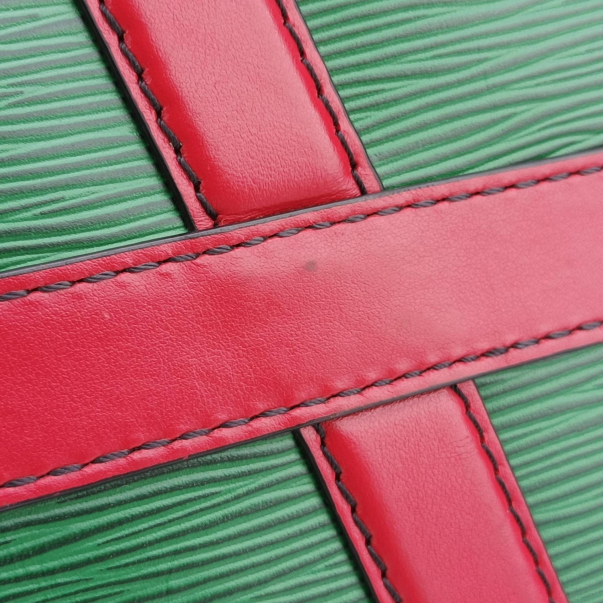 Vintage Louis Vuitton Keepall Bandouliere 50 Green × Red epi M55571 shoulderbag | stylenewstar