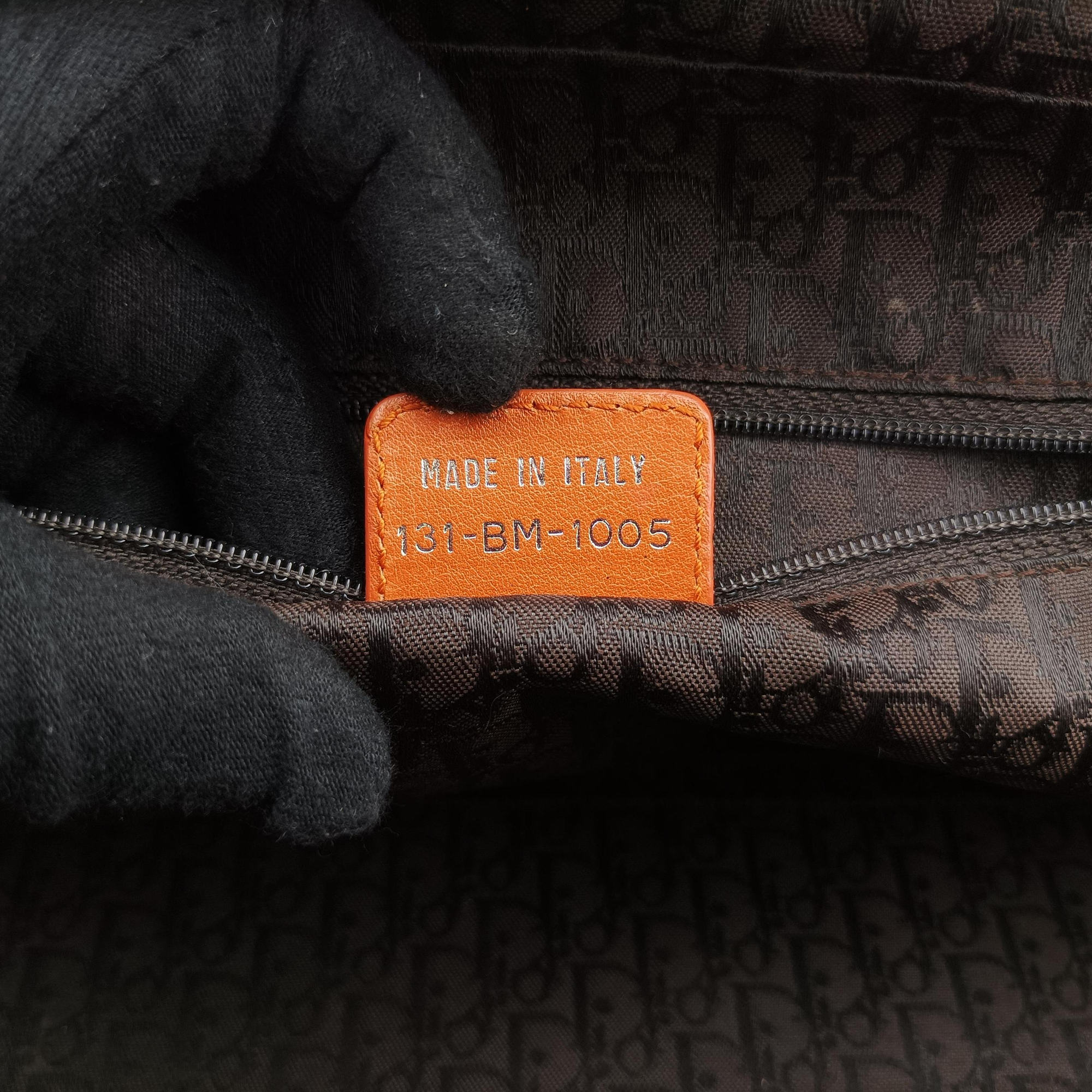 Pre-owned Christian Dior Detective Orange Leather  handbag | stylenewstar
