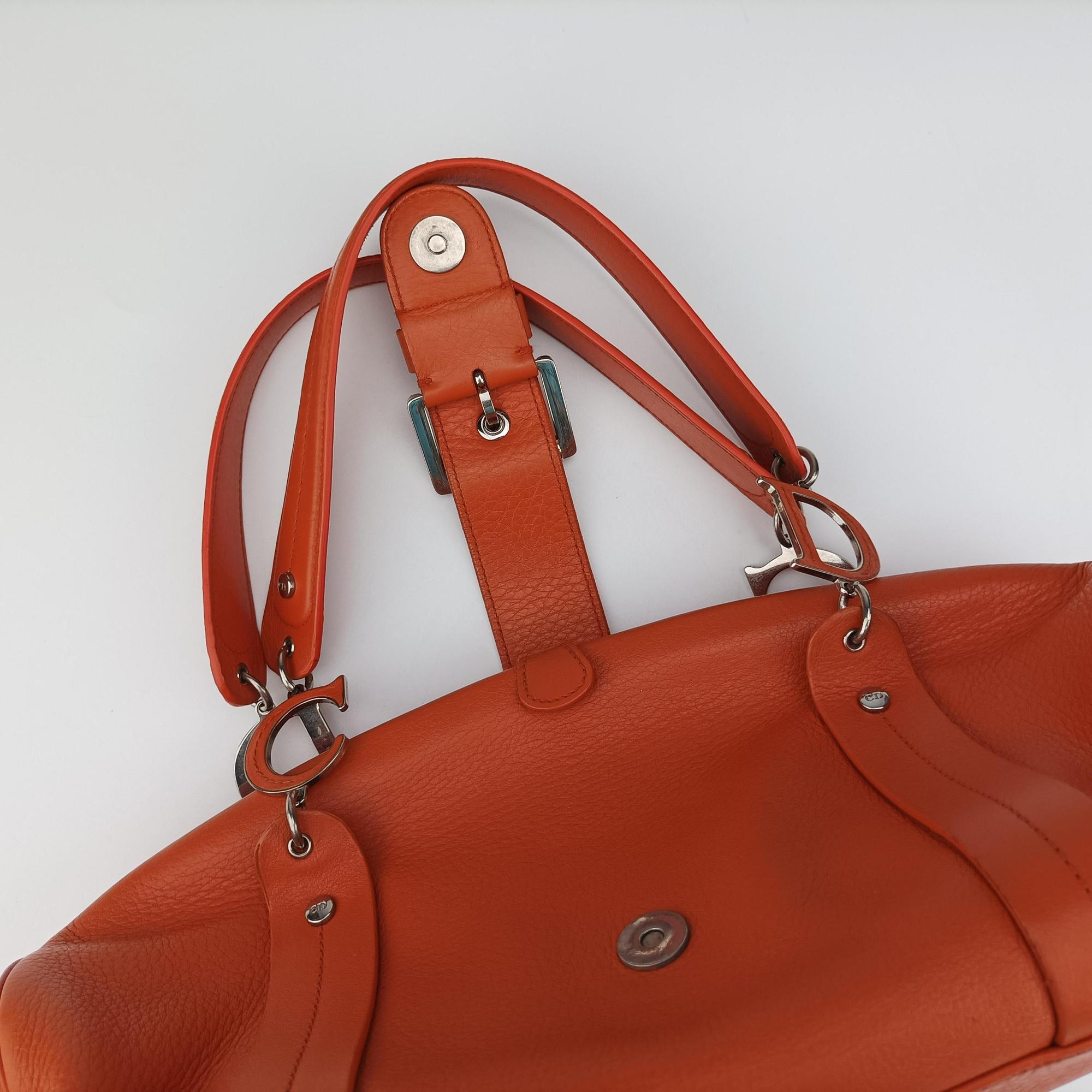 Pre-owned Christian Dior Detective Orange Leather  handbag | stylenewstar