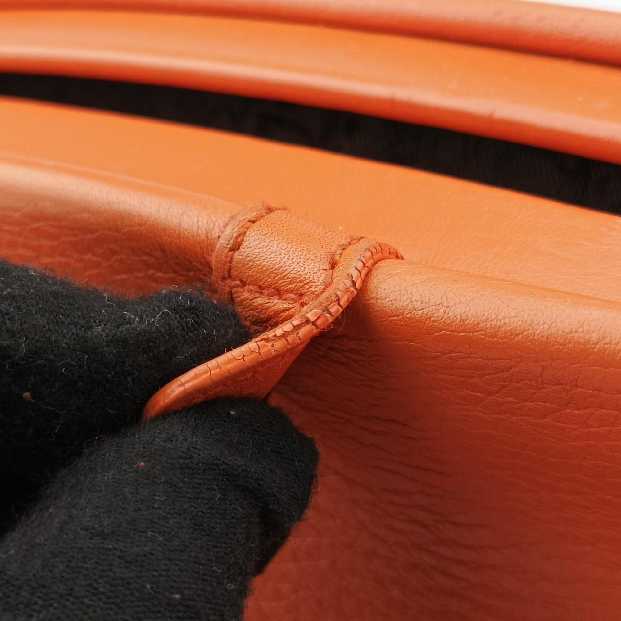 Pre-owned Christian Dior Detective Orange Leather  handbag | stylenewstar