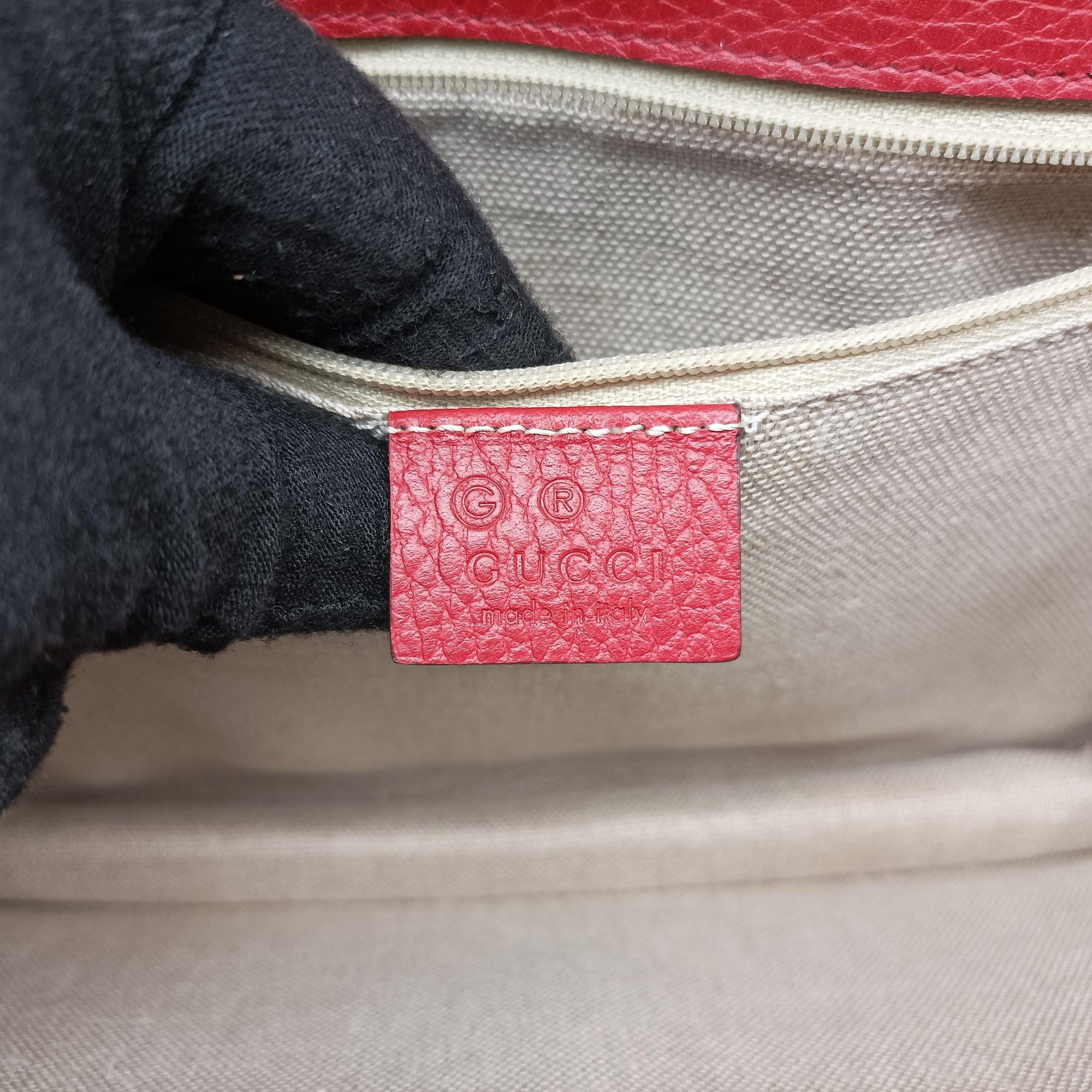 Pre-owned Gucci Interlocking G Red Leather 510303 shoulderbag | stylenewstar