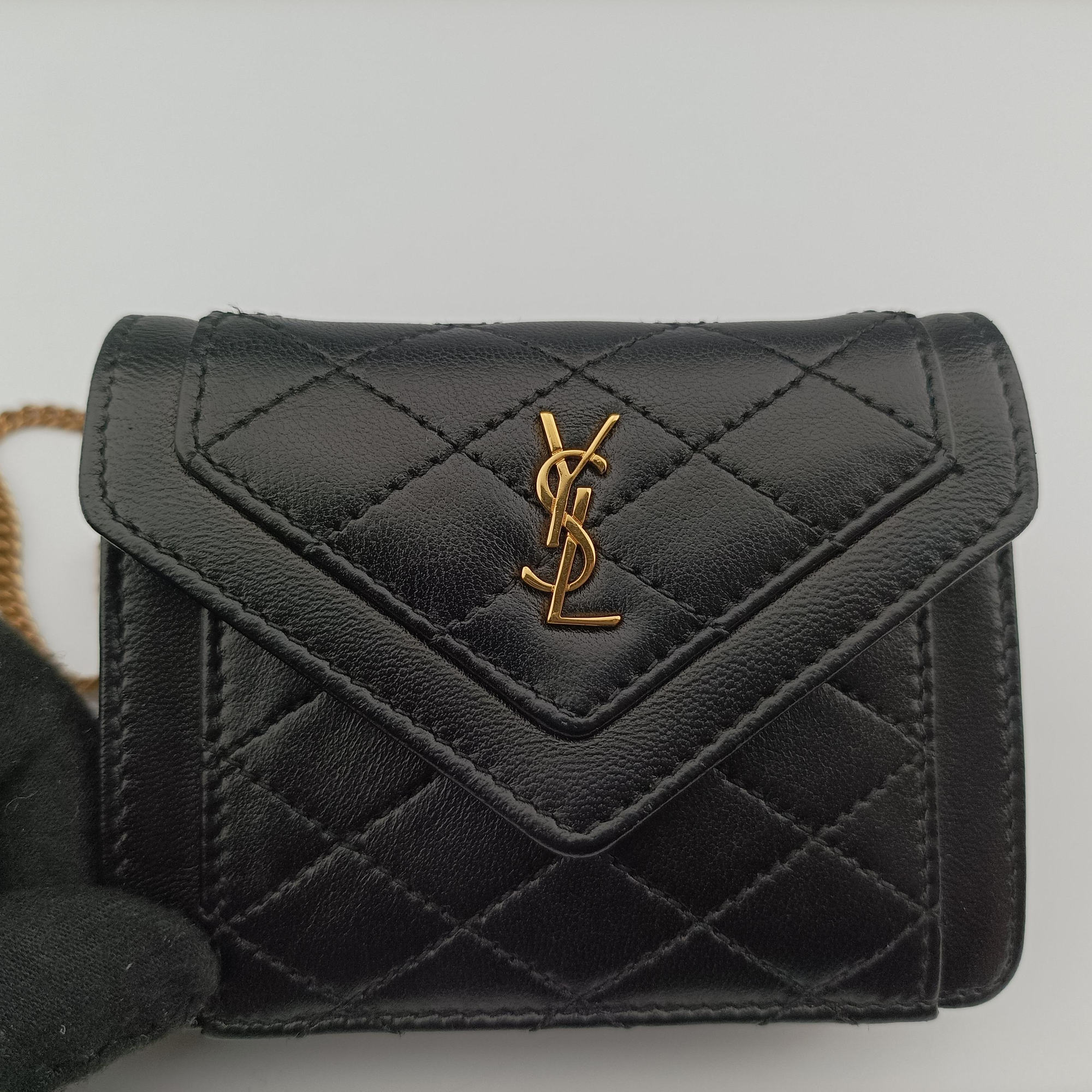 Pre-owned Yves Saint Laurent Gabby Micro Black Leather 685612 shoulderbag | stylenewstar