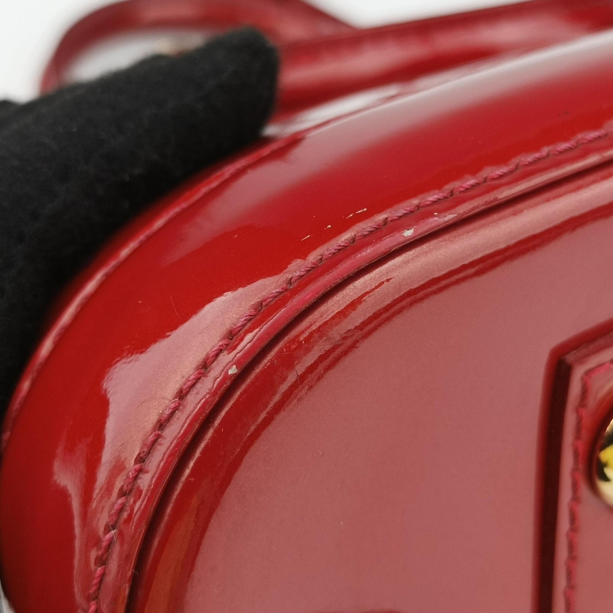 Pre-owned Louis Vuitton Alma PM pomme d'amour Vernis M90096 handbag | stylenewstar