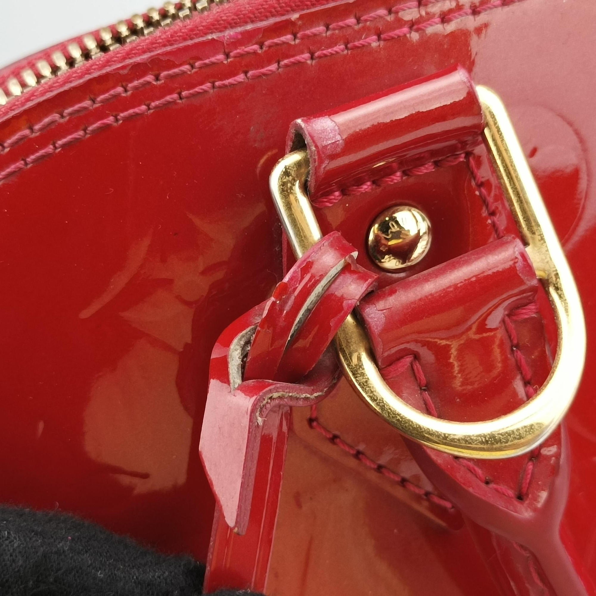 Pre-owned Louis Vuitton Alma PM pomme d'amour Vernis M90096 handbag | stylenewstar