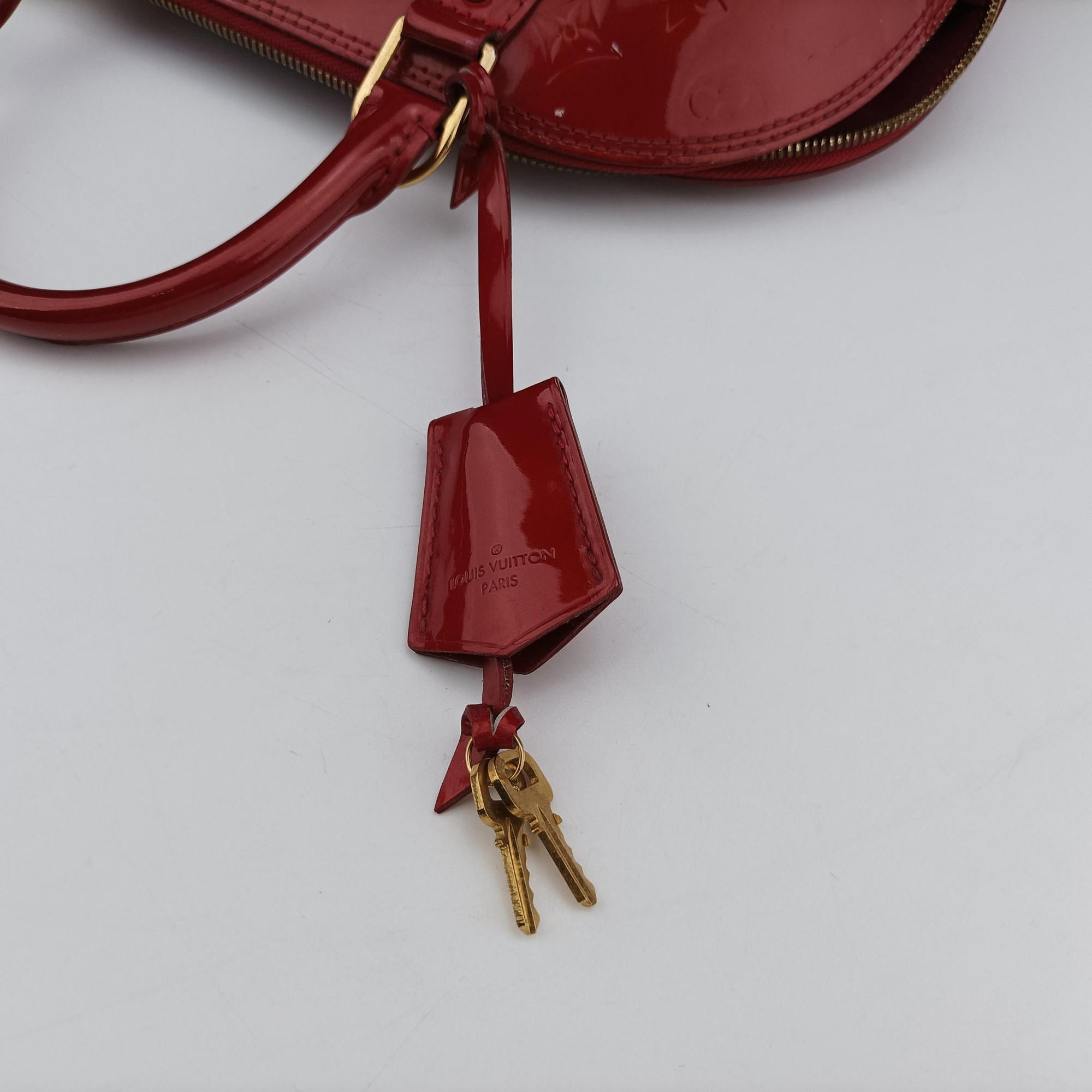 Pre-owned Louis Vuitton Alma PM pomme d'amour Vernis M90096 handbag | stylenewstar