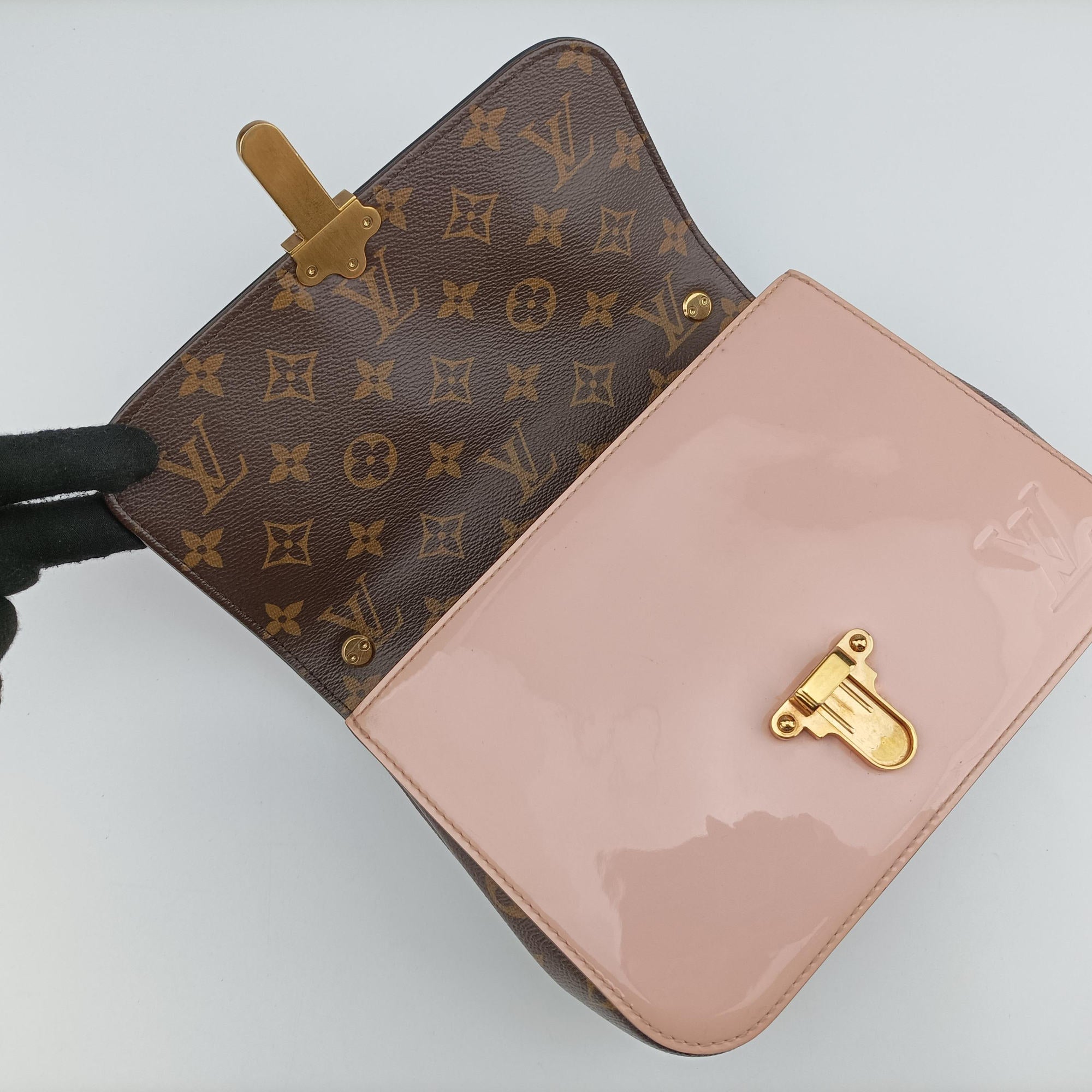 Pre-owned Louis Vuitton Cherry Wood BB Rose Ballerine PVC coated canvas×Vernis M51952 shoulderbag | stylenewstar