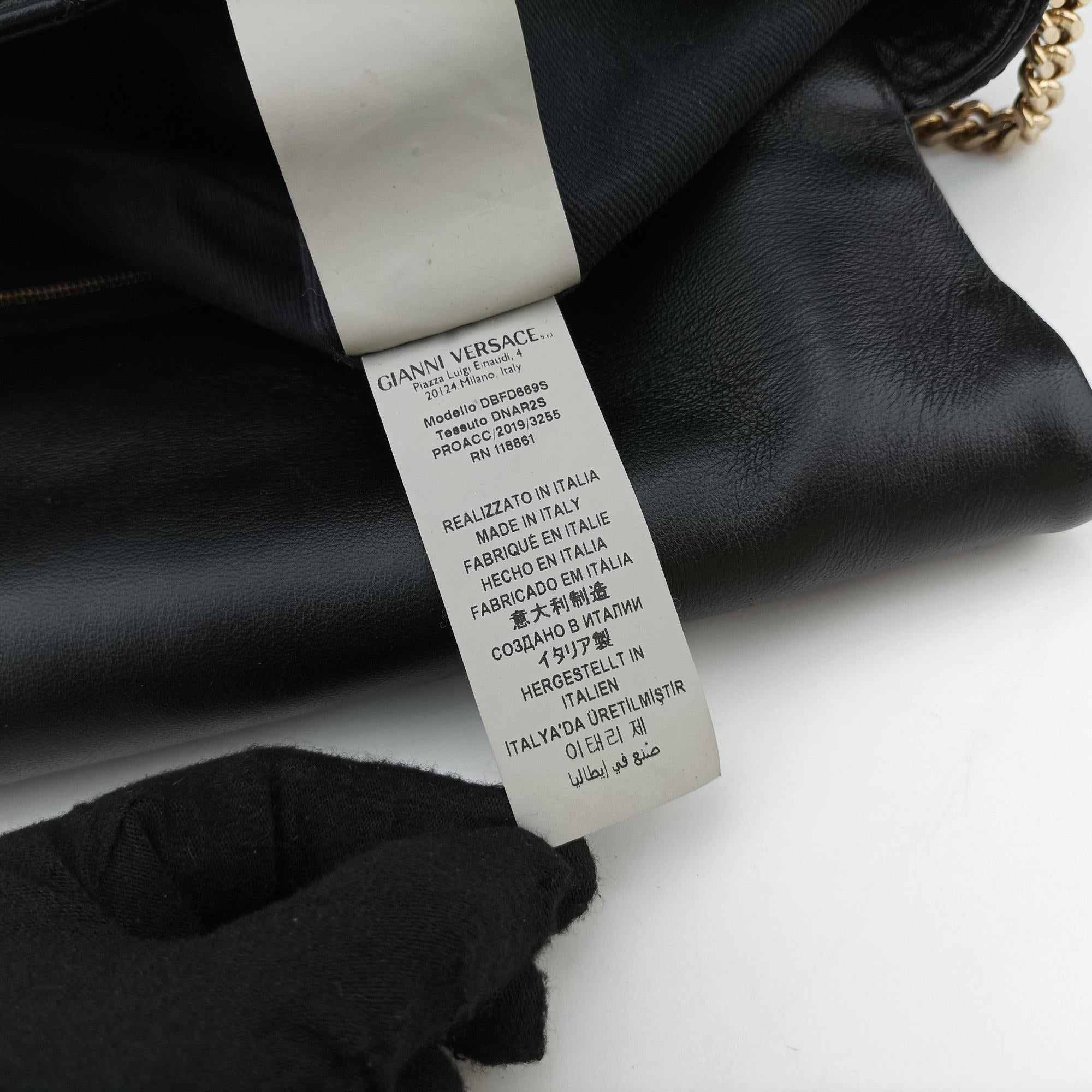 Pre-owned VERSACE Vanitas Medusa Black leather  shoulderbag | stylenewstar