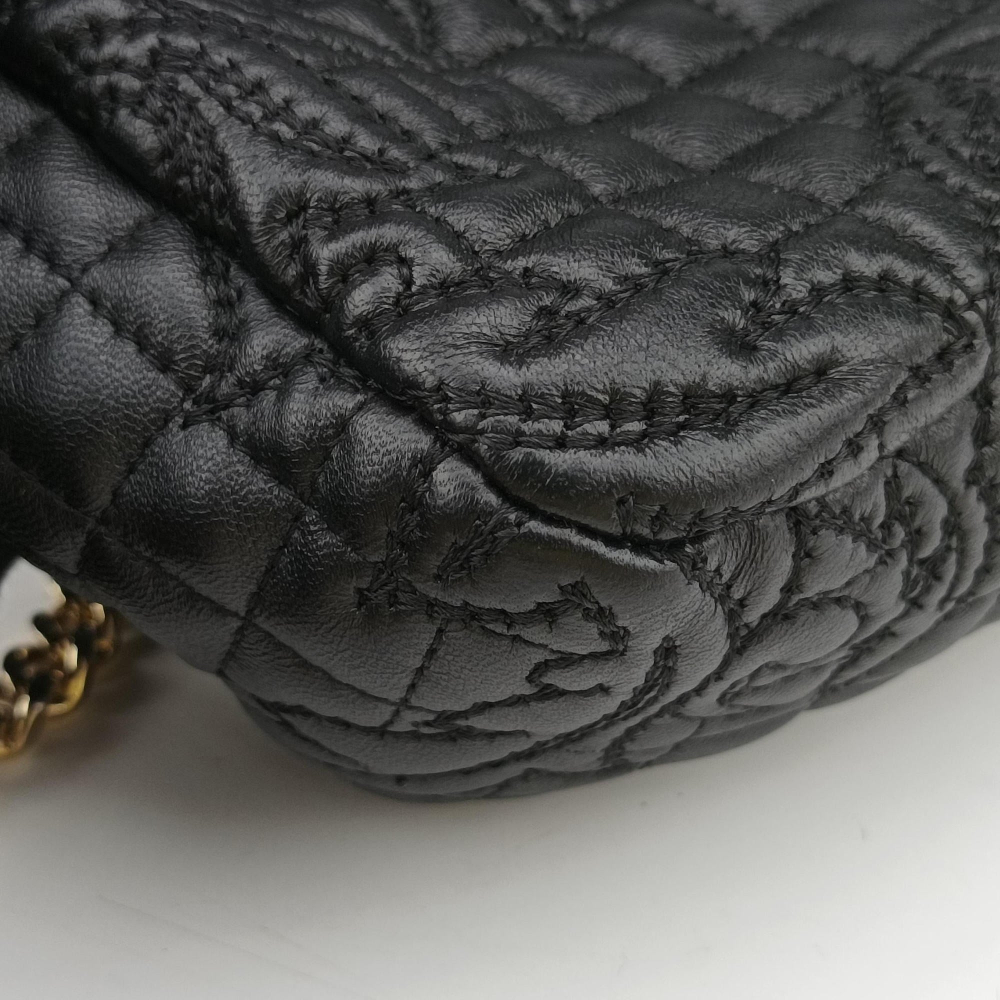 Pre-owned VERSACE Vanitas Medusa Black leather  shoulderbag | stylenewstar