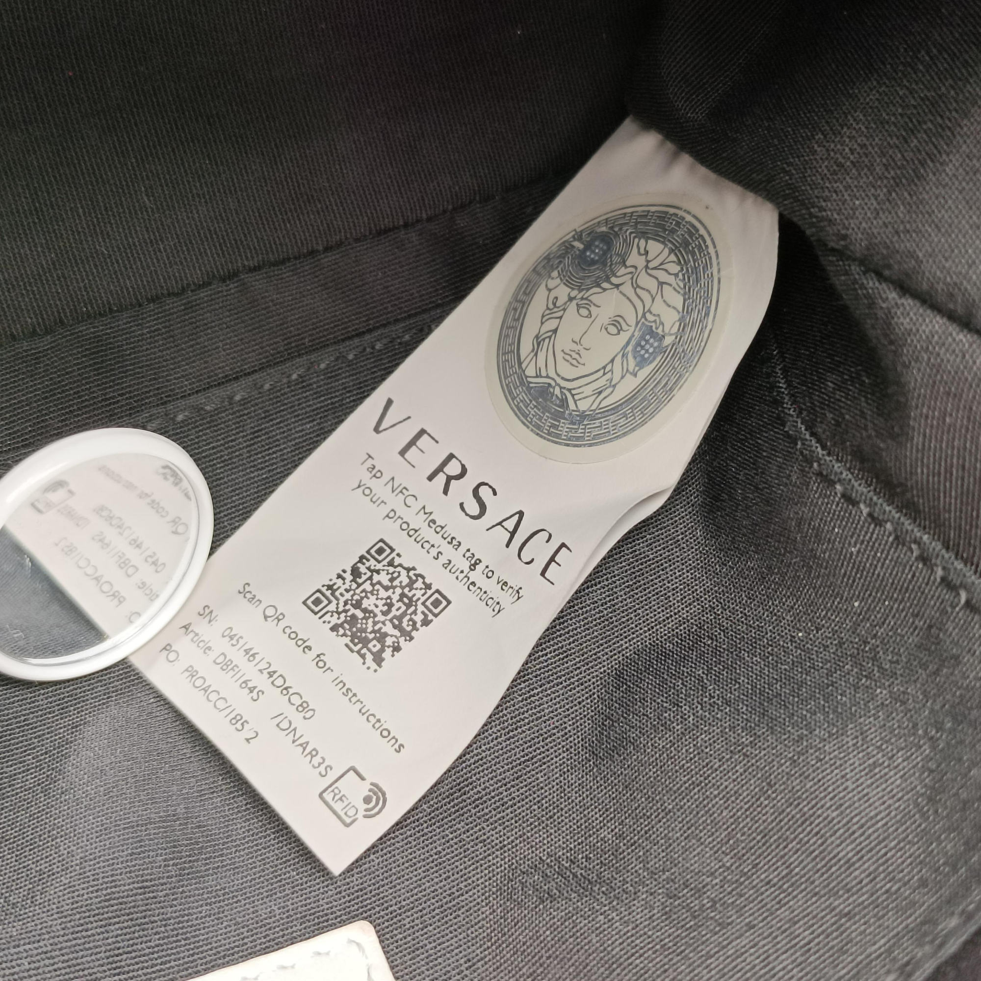 Vintage VERSACE Medusa White Leather  shoulderbag | stylenewstar