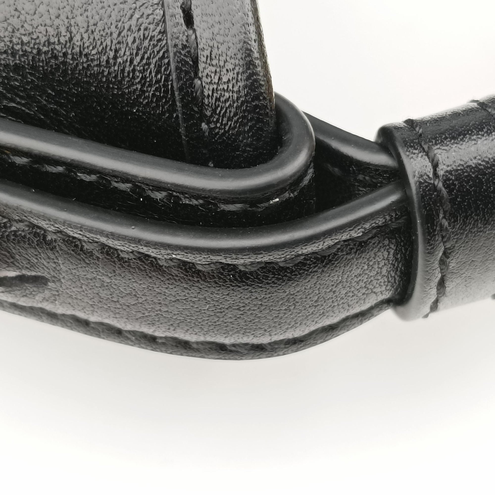 Pre-owned Yves Saint Laurent Mombasa Black Leather 848818 handbag | stylenewstar