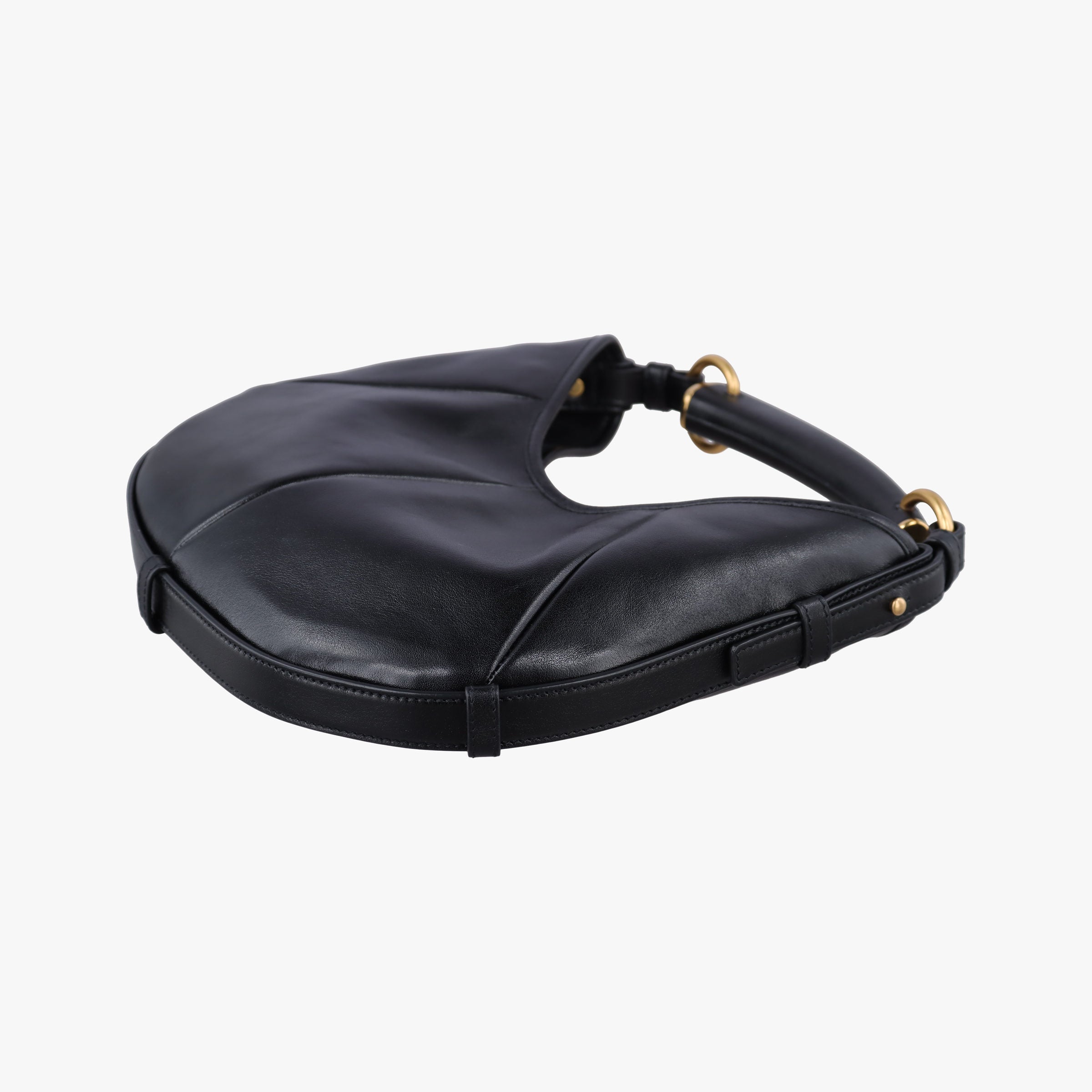 Pre-owned Yves Saint Laurent Mombasa Black Leather 848818 handbag | stylenewstar