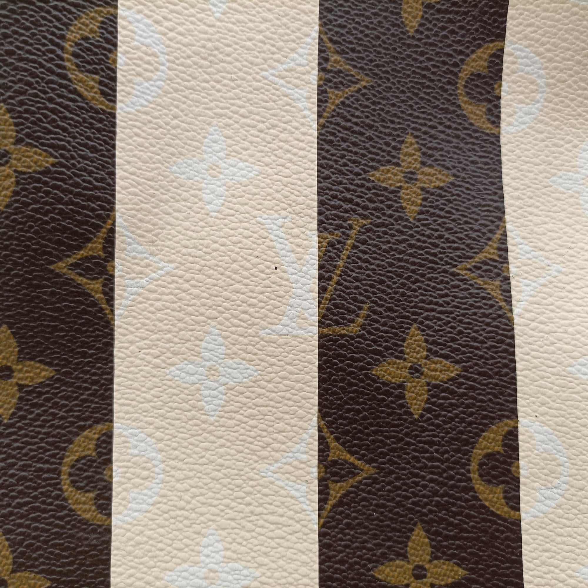 Secondhand Louis Vuitton Noe Monogram Rayeur Monogram Canvas M40563 shoulderbag | stylenewstar